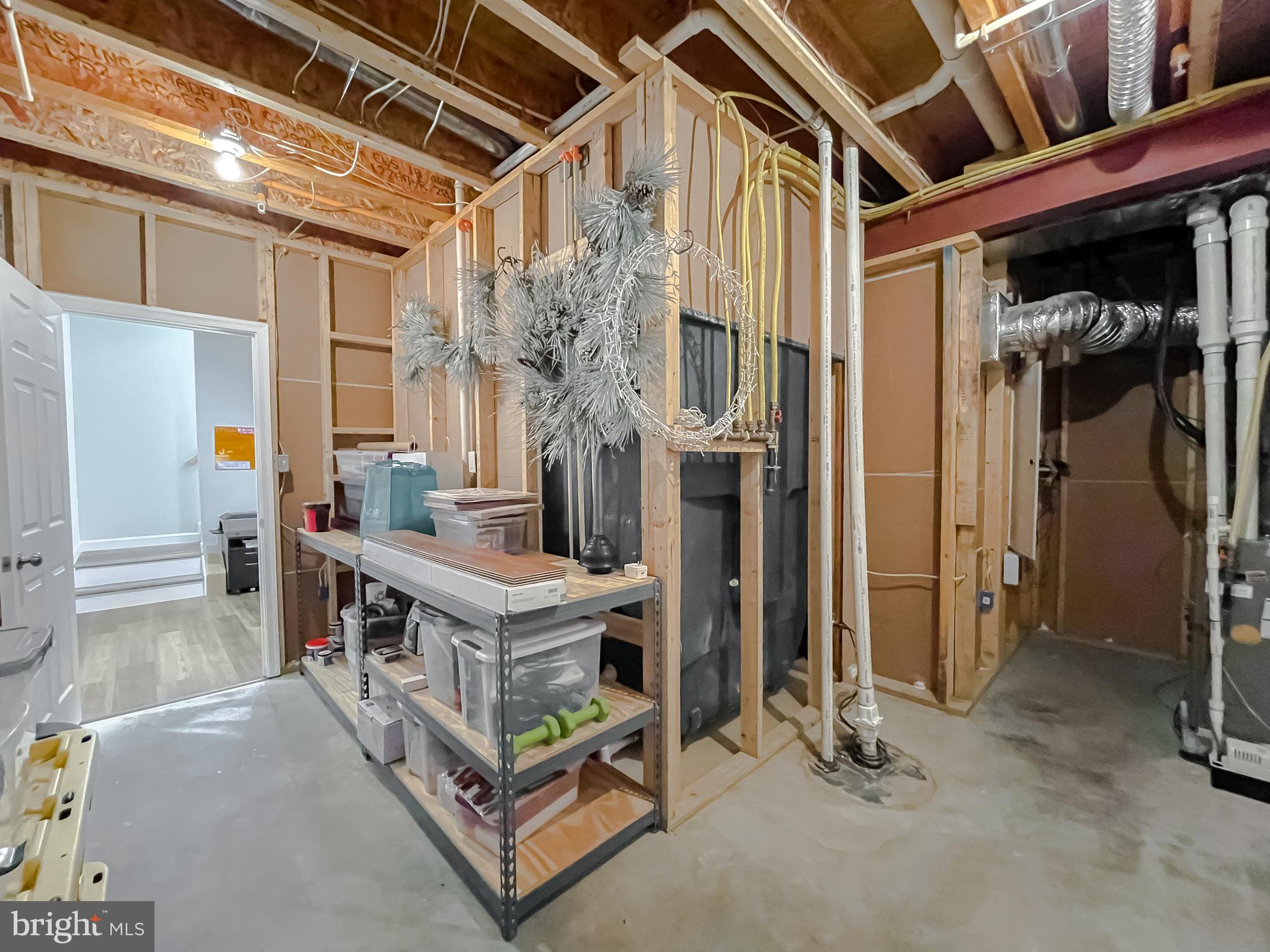 ELIZABETH HILLS - Residential