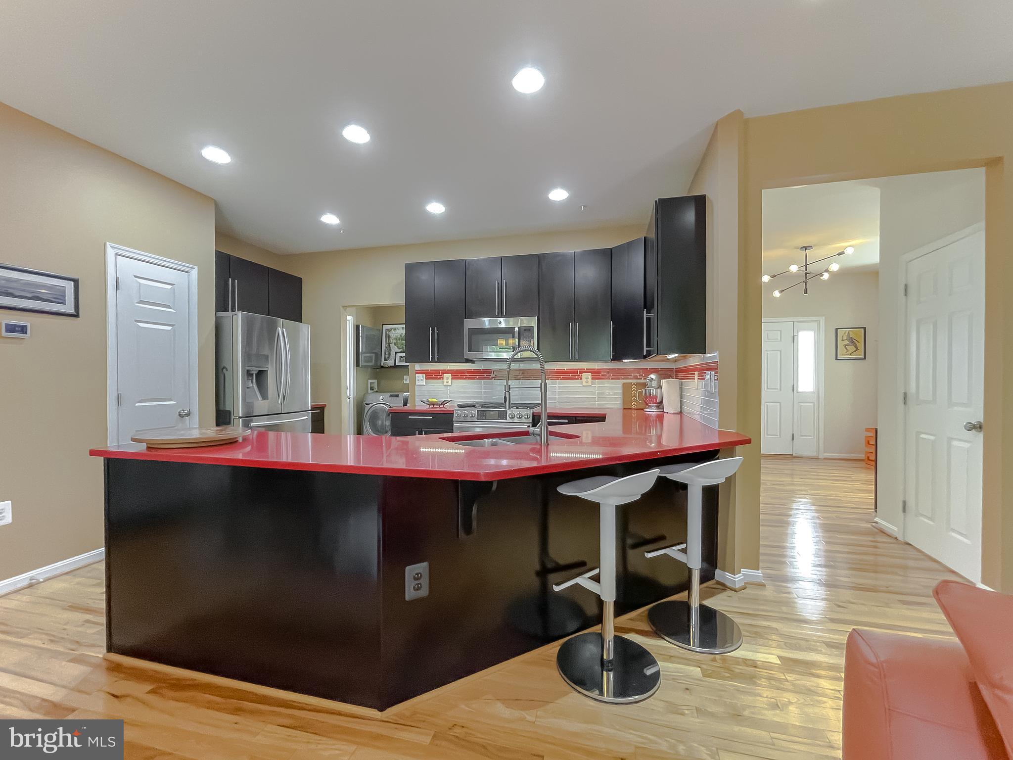 ELIZABETH HILLS - Residential