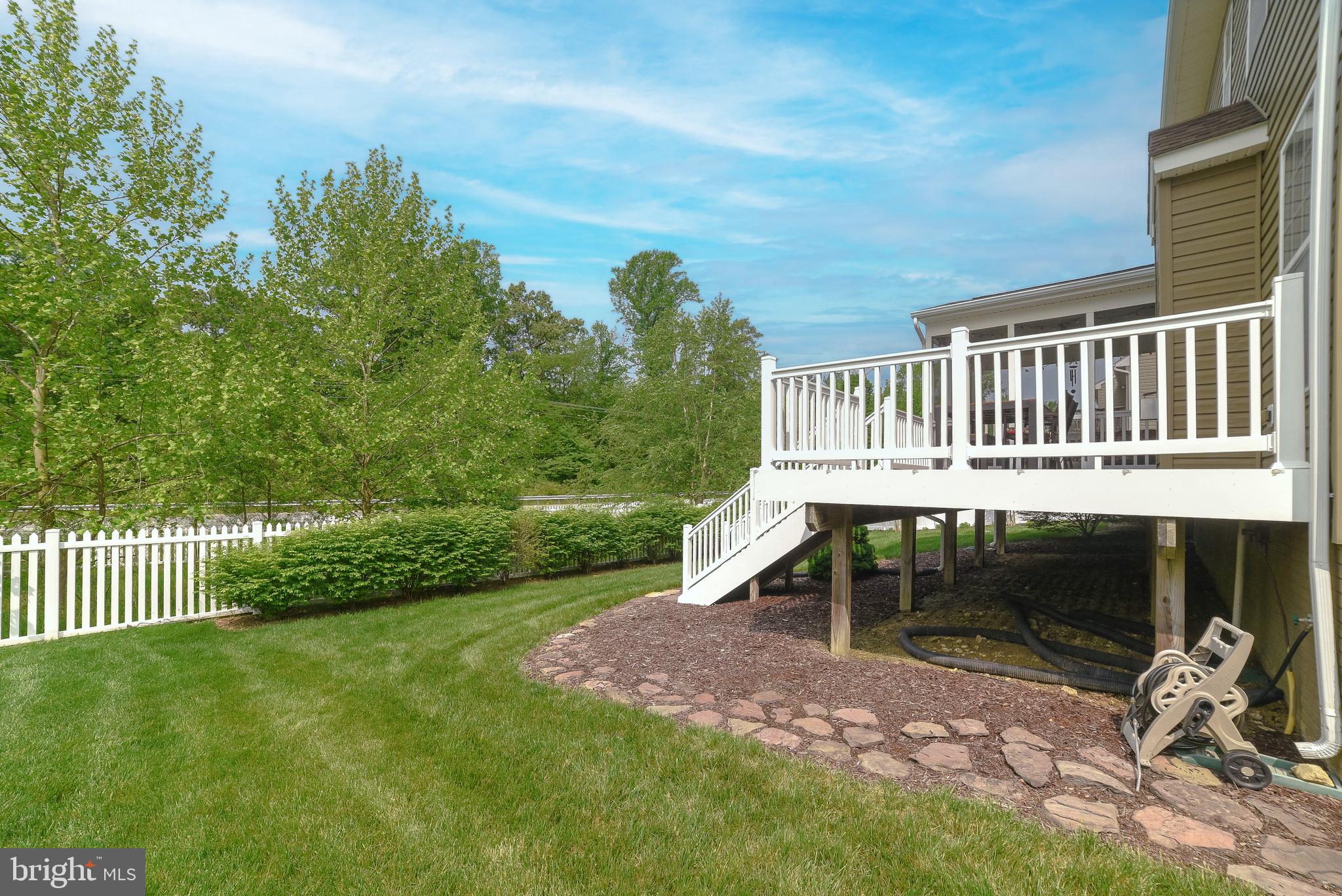 ELIZABETH HILLS - Residential