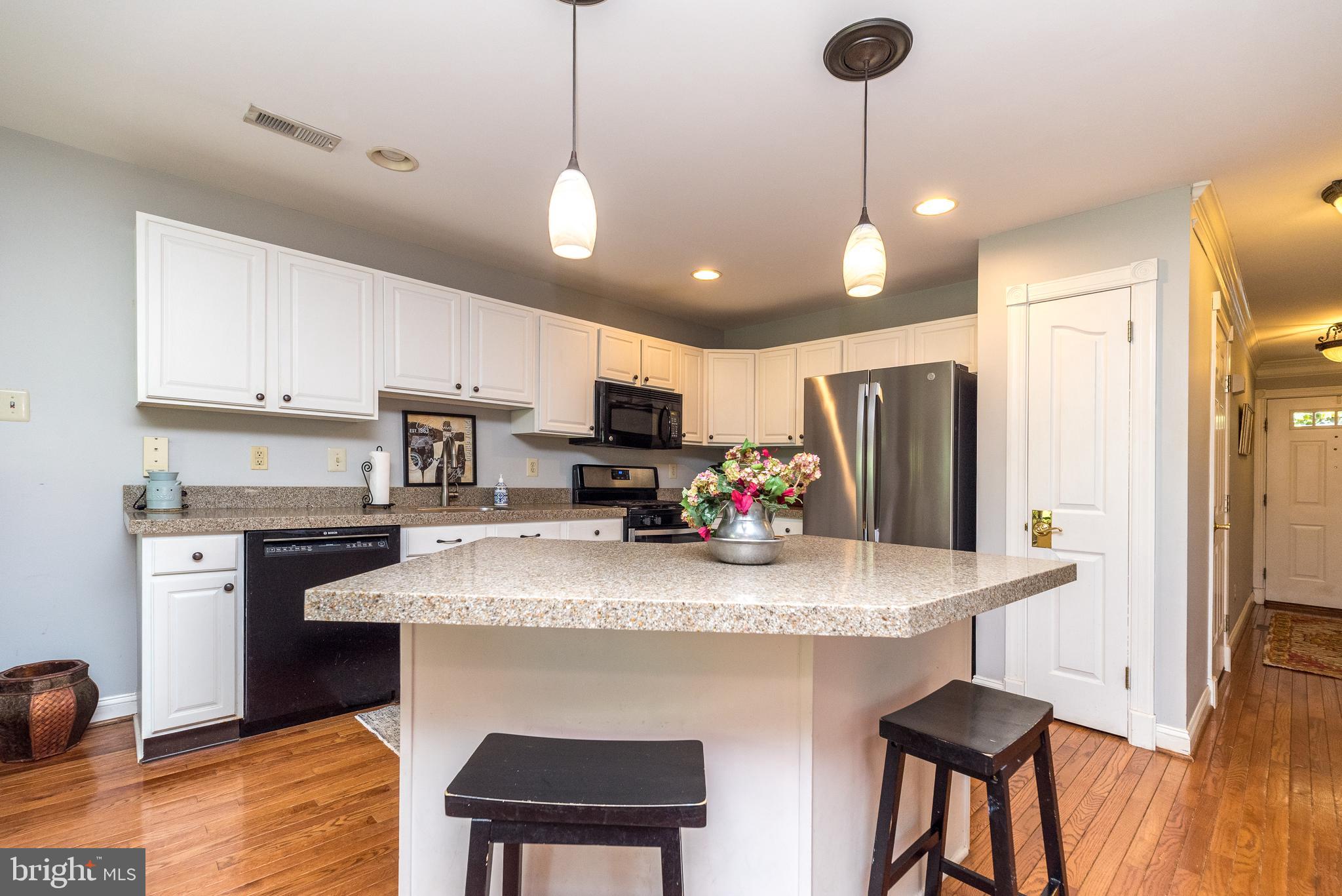 BELCOURT MANOR - Residential