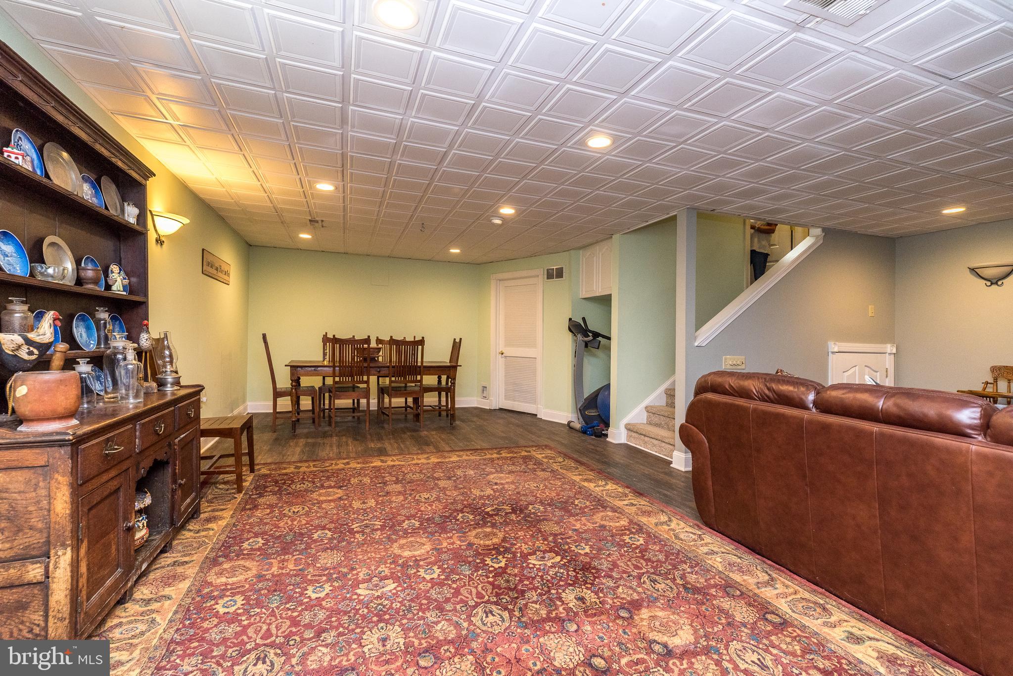 BELCOURT MANOR - Residential