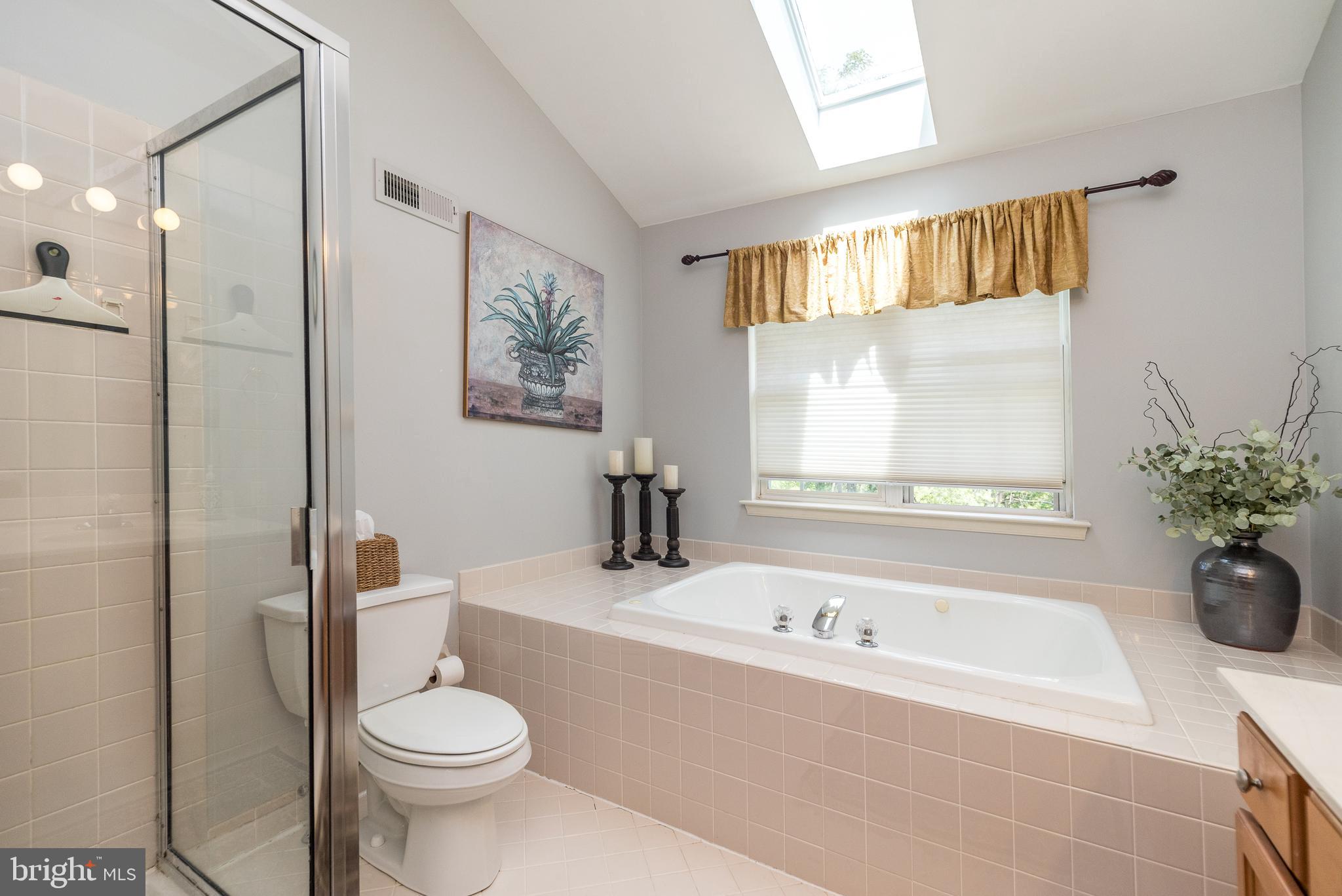 BELCOURT MANOR - Residential