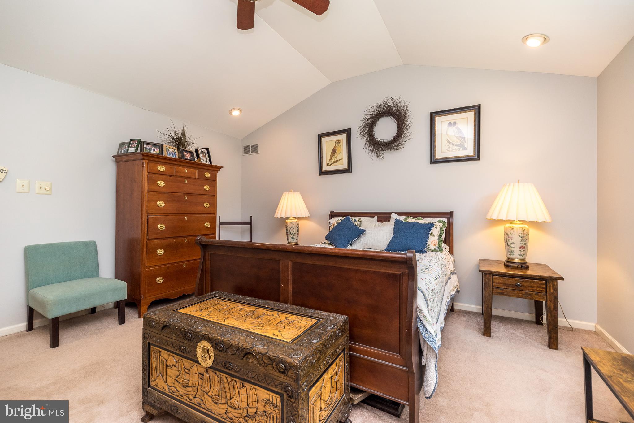 BELCOURT MANOR - Residential