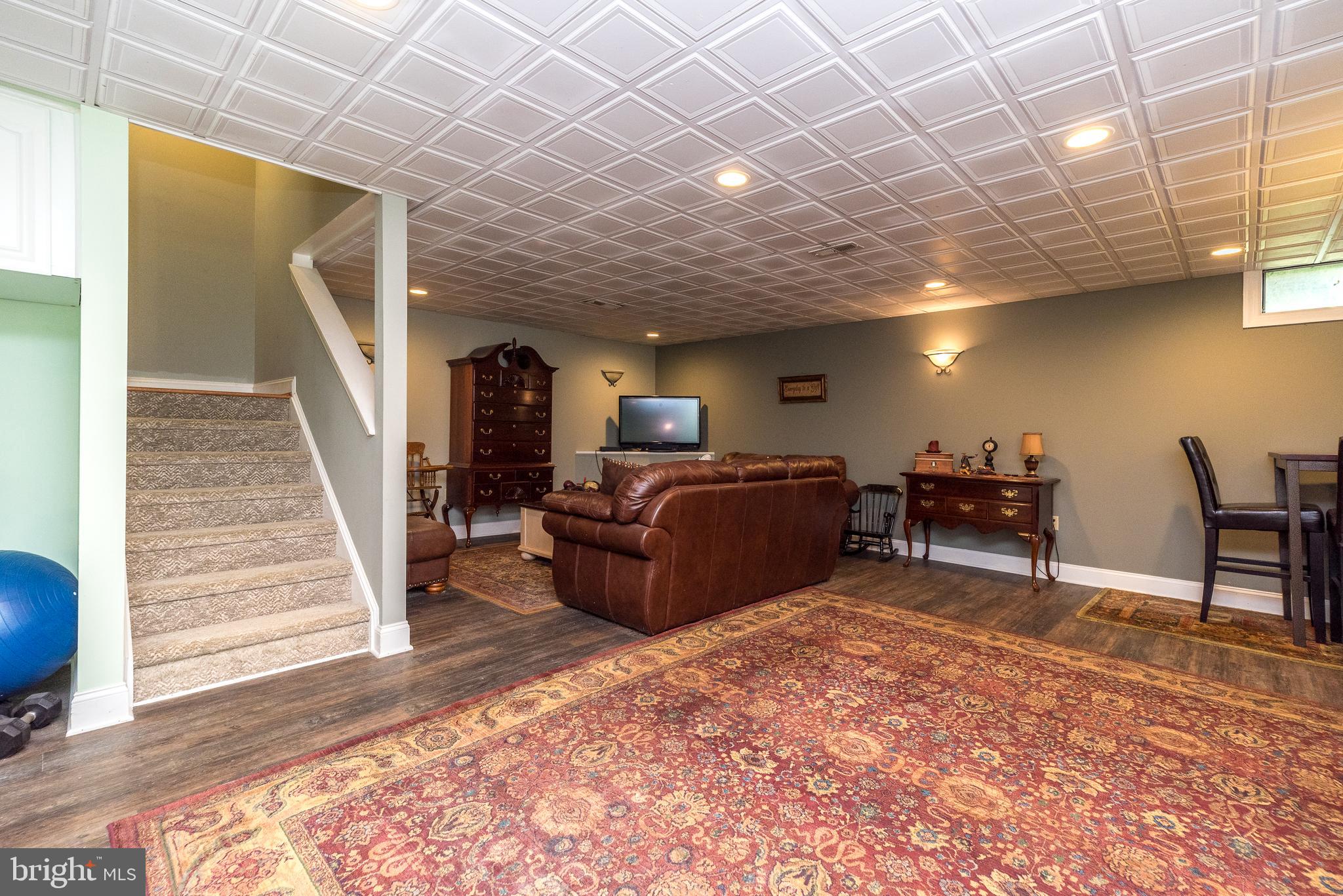 BELCOURT MANOR - Residential