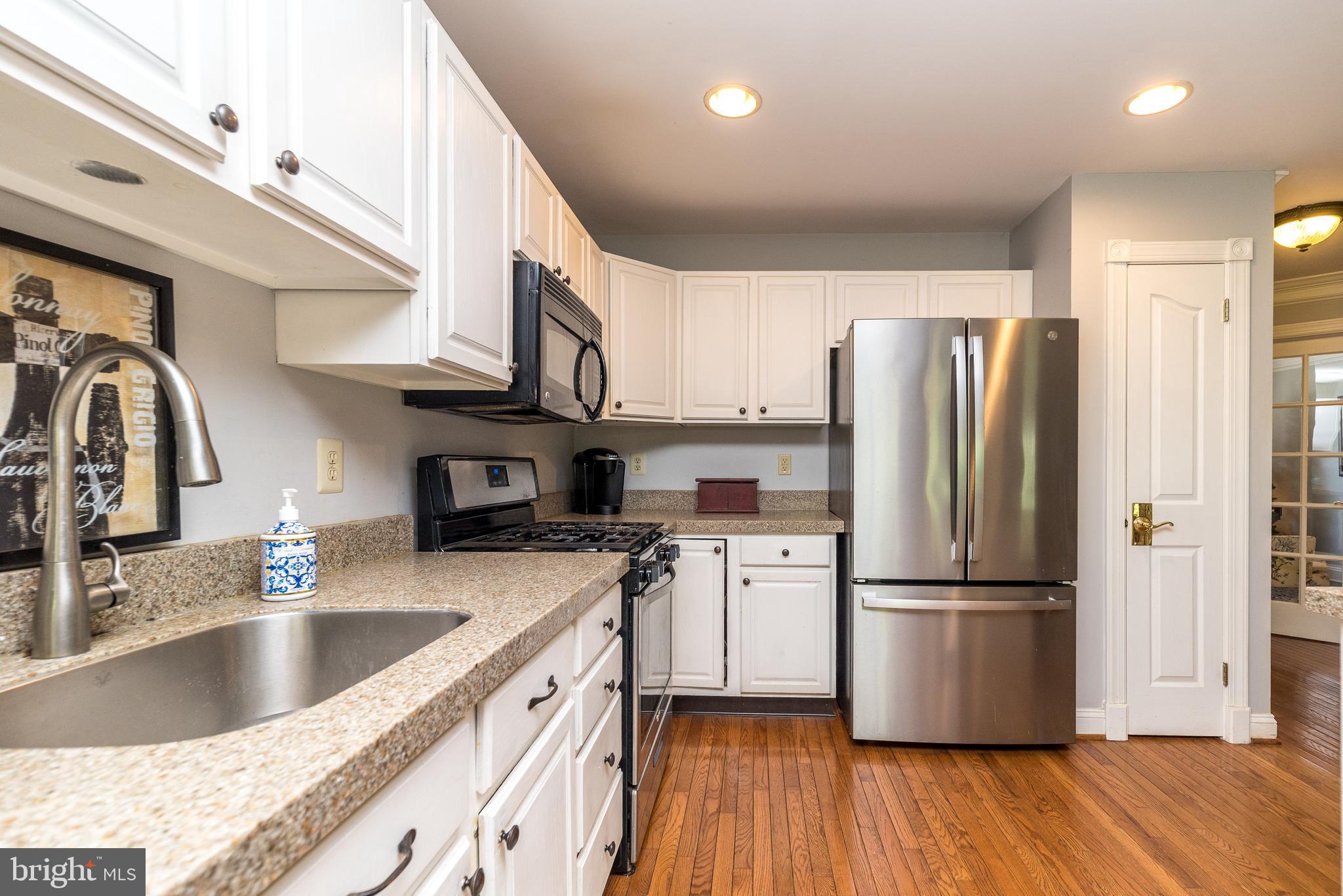 BELCOURT MANOR - Residential