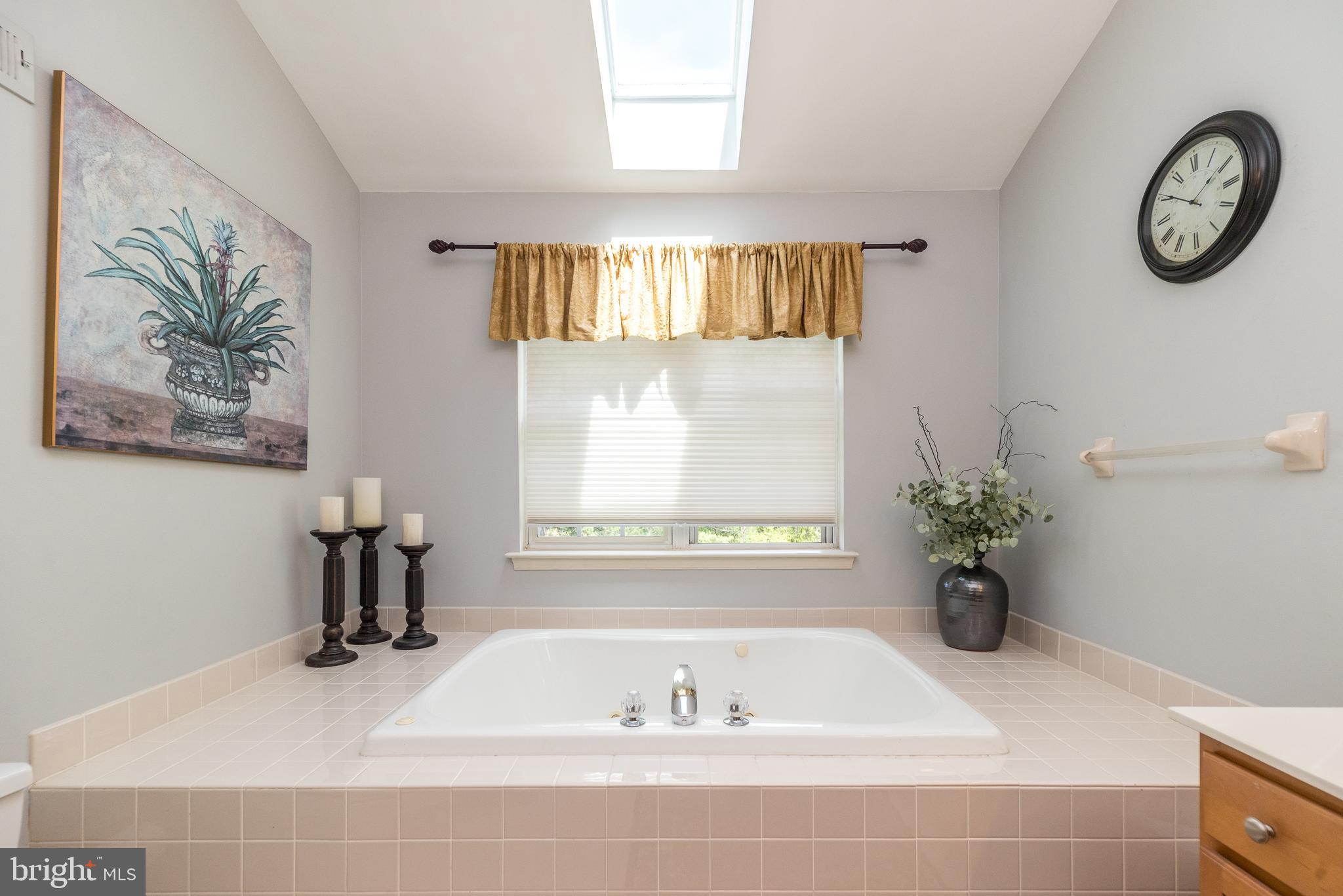 BELCOURT MANOR - Residential