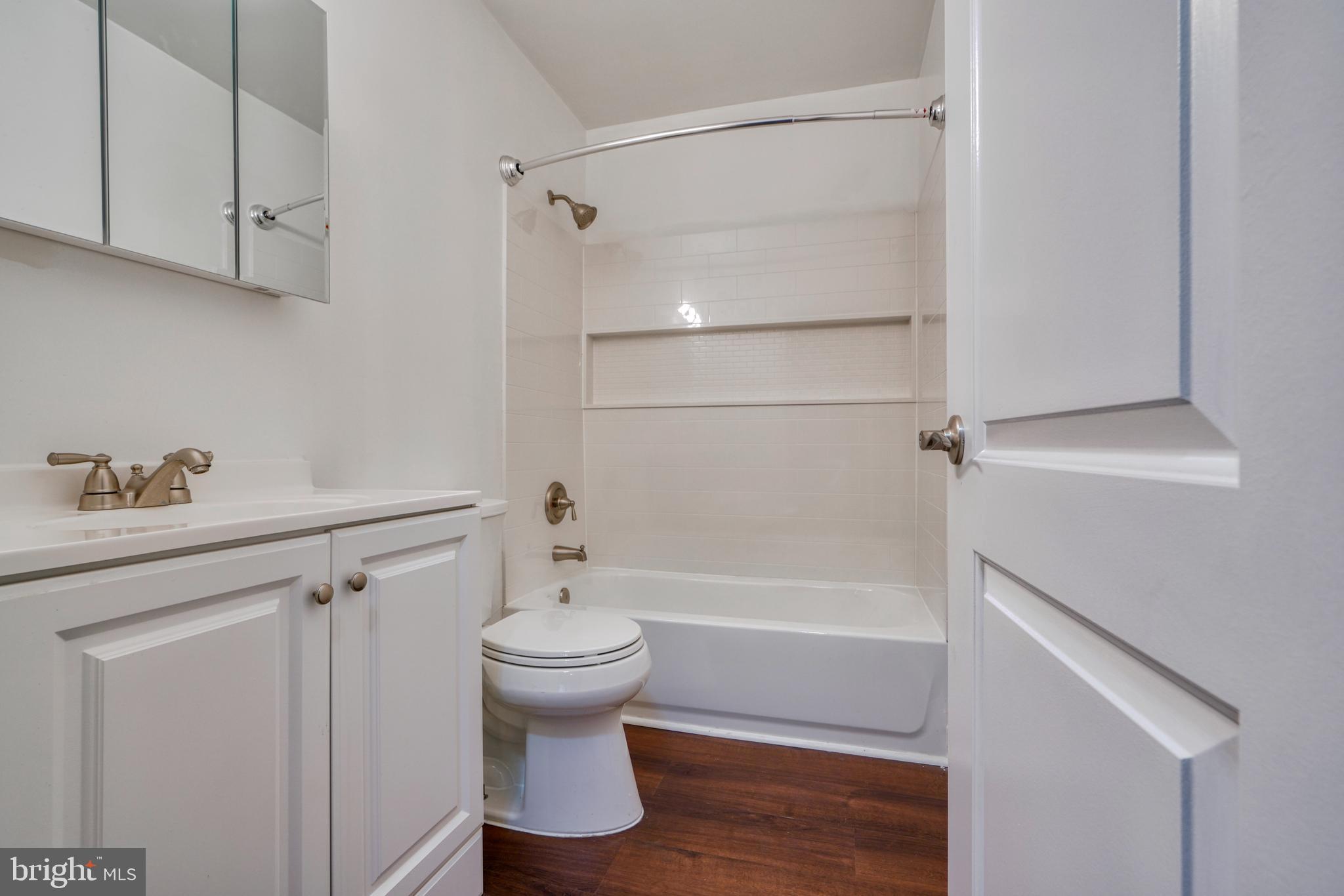 MERRITT HOMES - Residential Lease