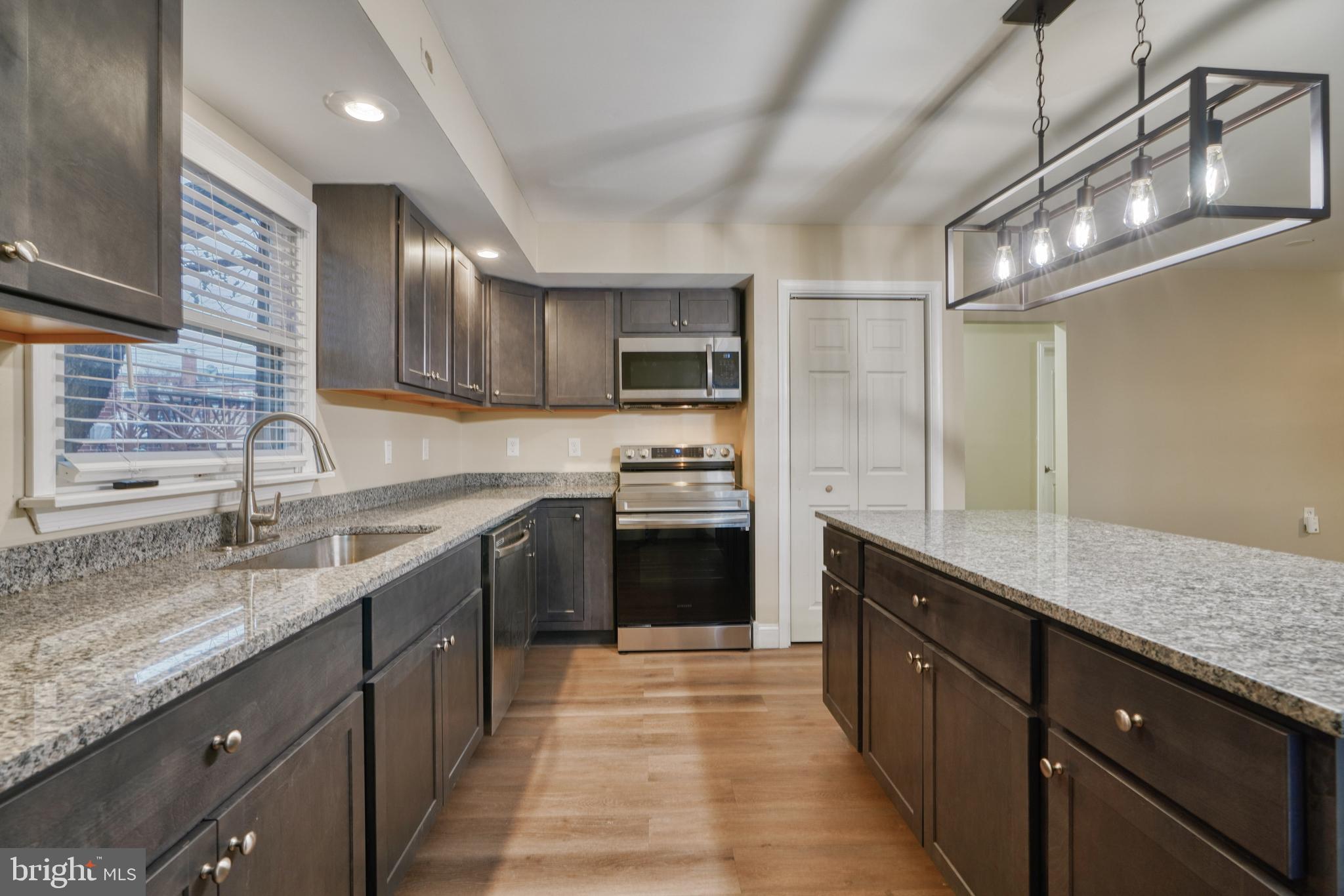 MERRITT HOMES - Residential Lease