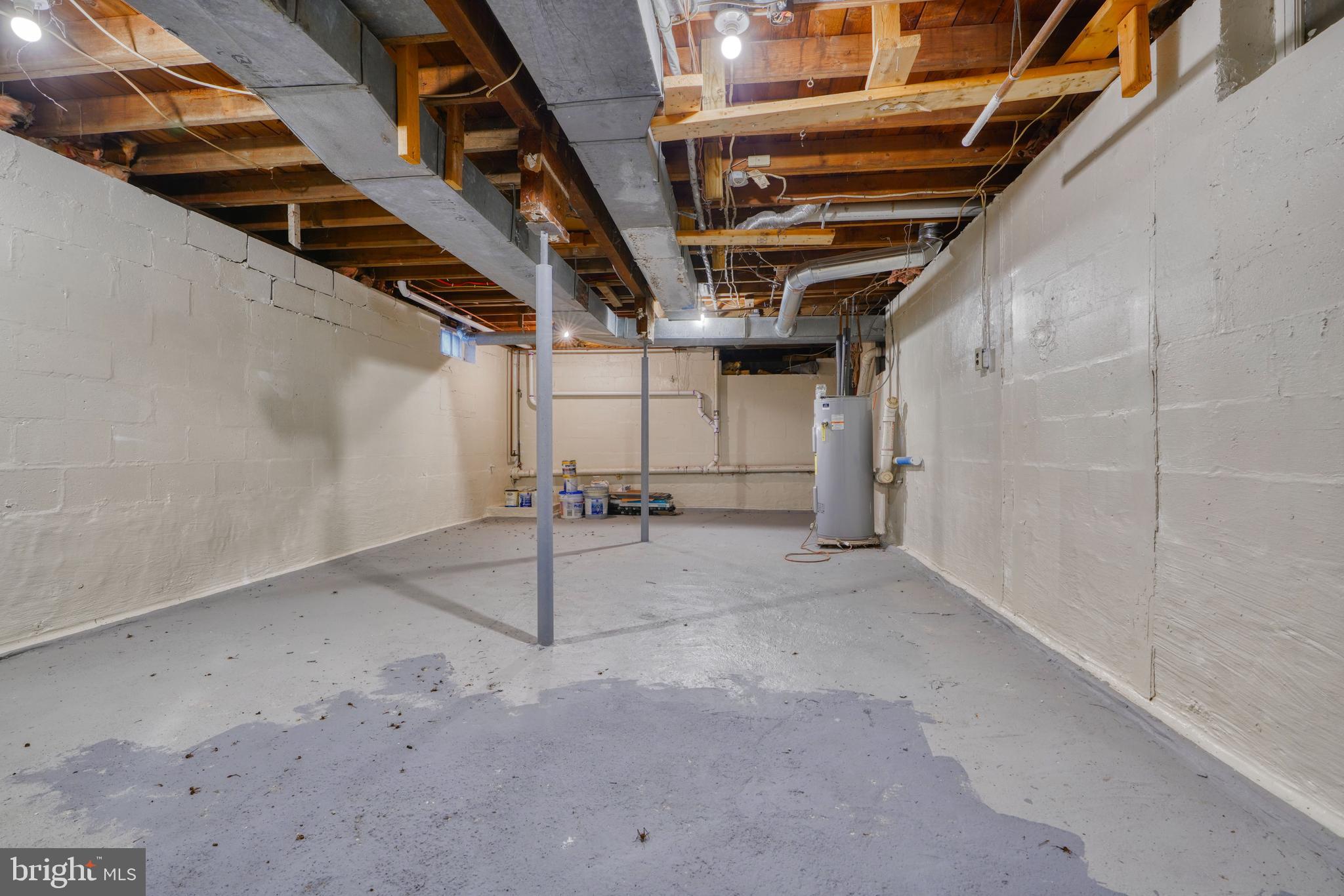 MERRITT HOMES - Residential Lease