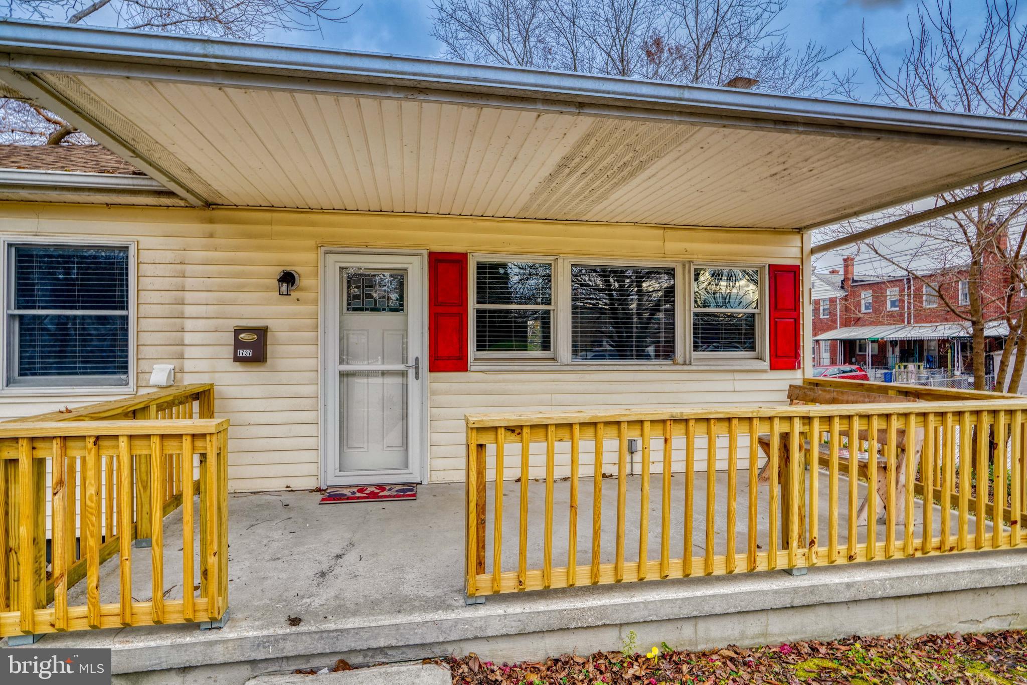 MERRITT HOMES - Residential Lease