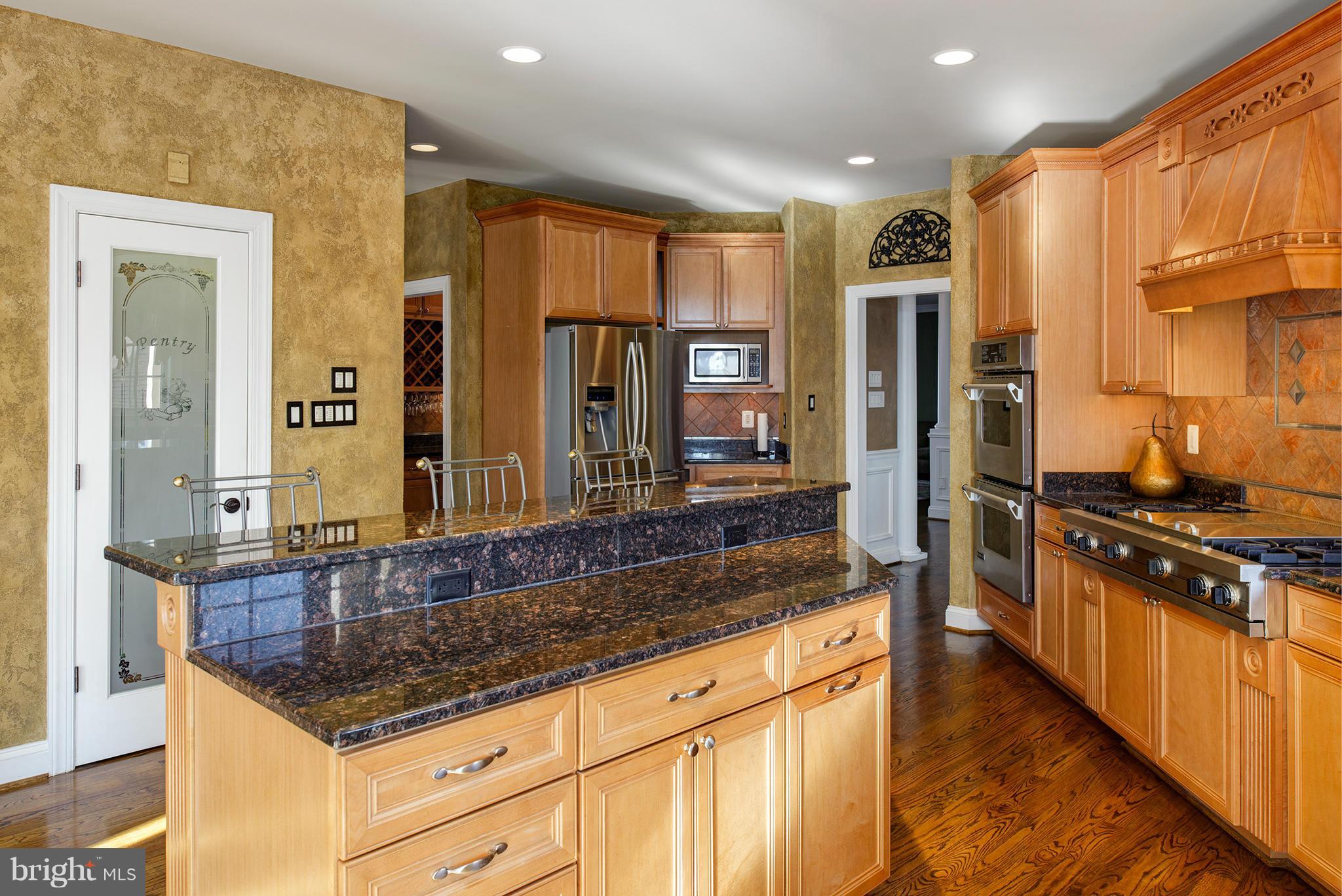 LEE'S CROSSING - Residential