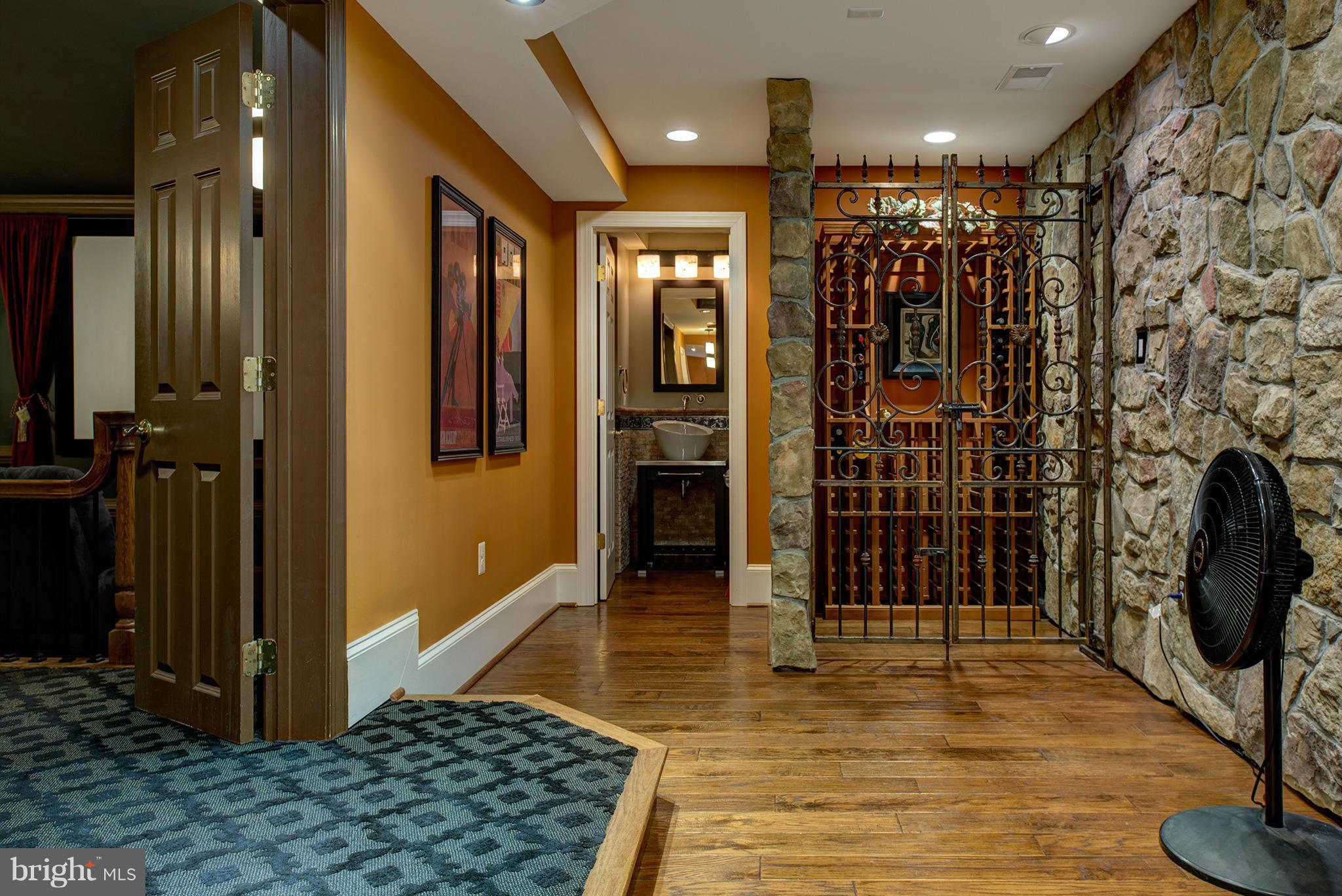 LEE'S CROSSING - Residential