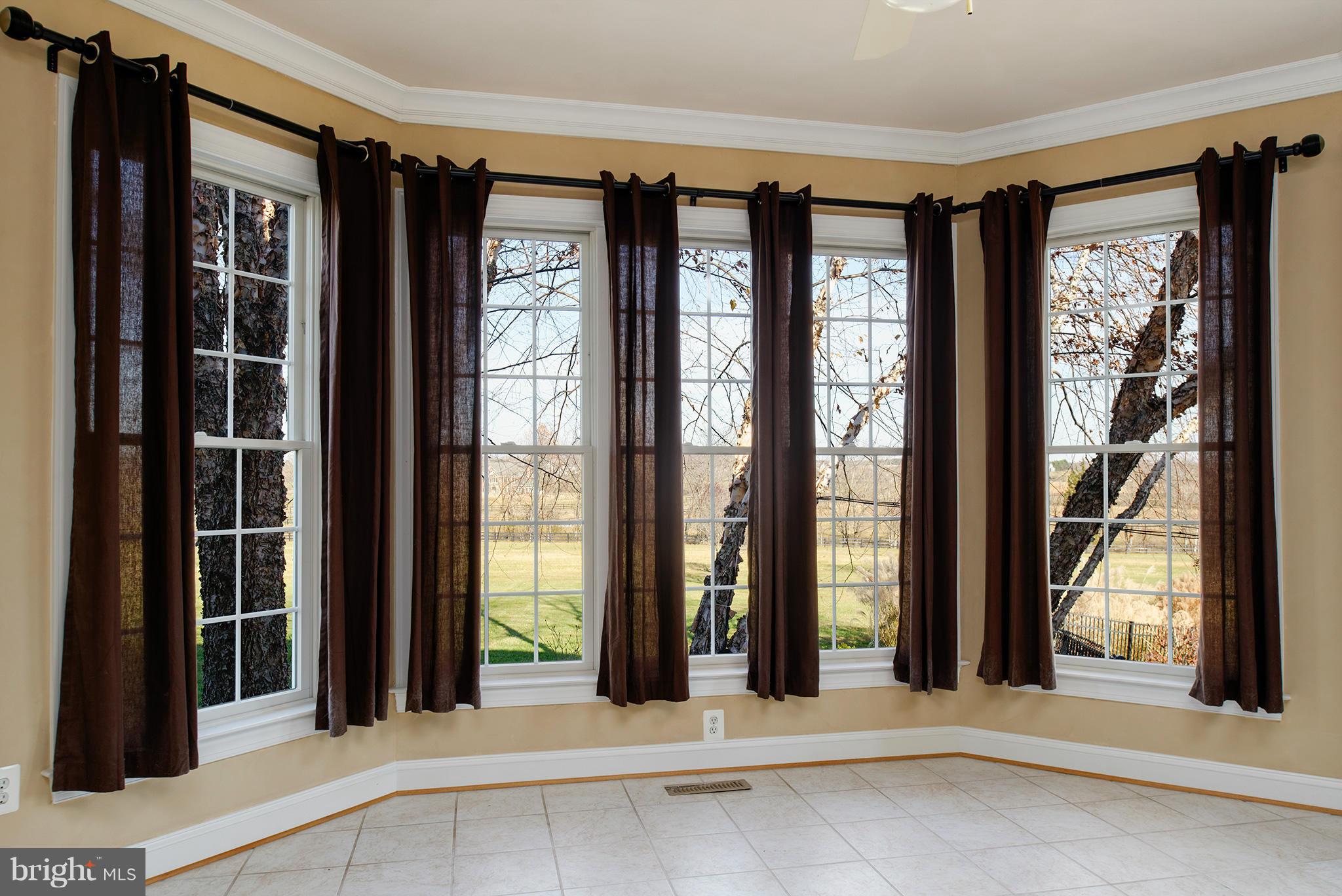 LEE'S CROSSING - Residential