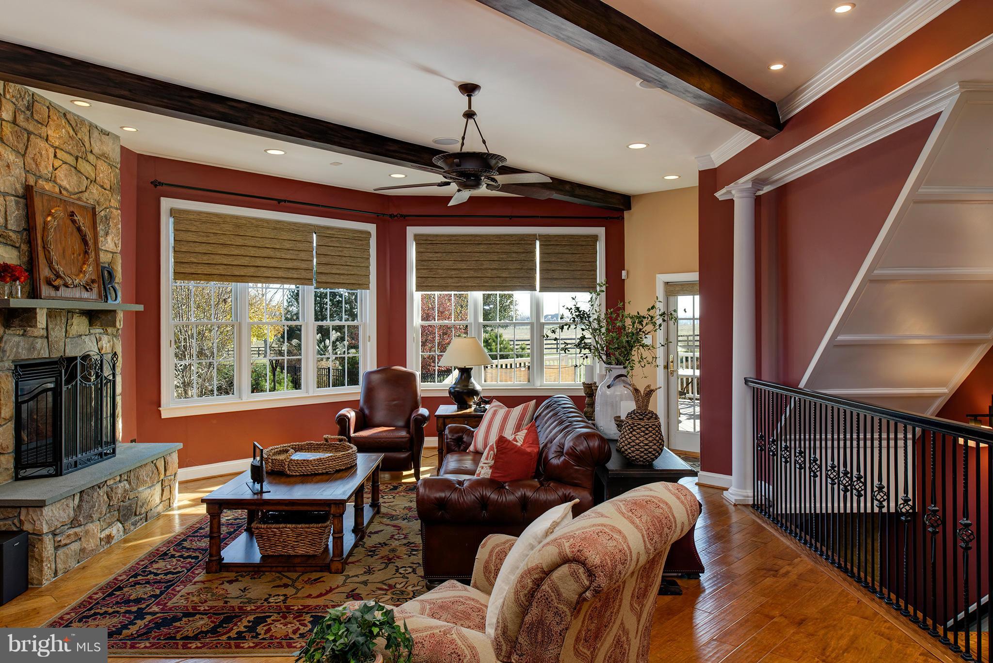 LEE'S CROSSING - Residential