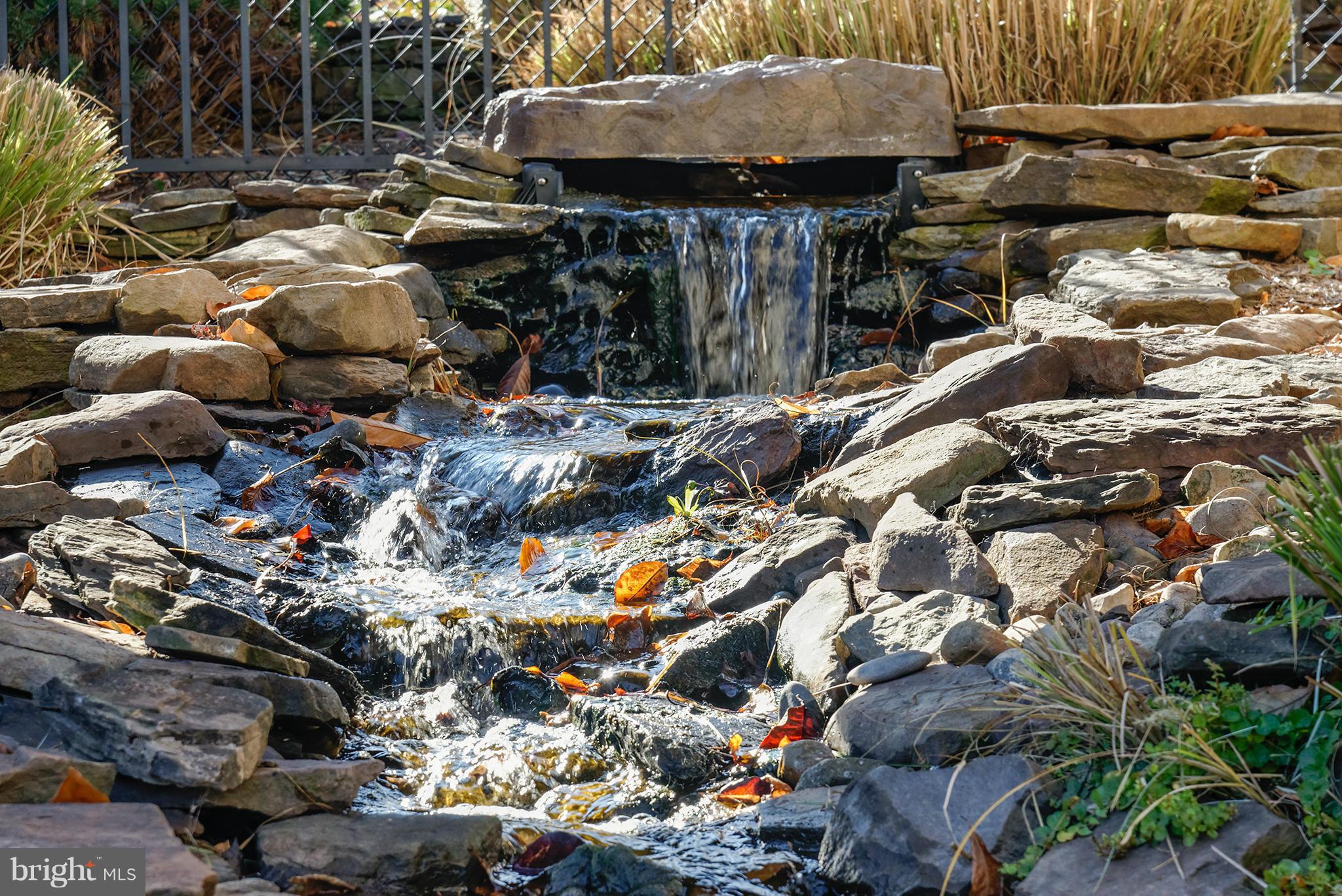 LEE'S CROSSING - Residential