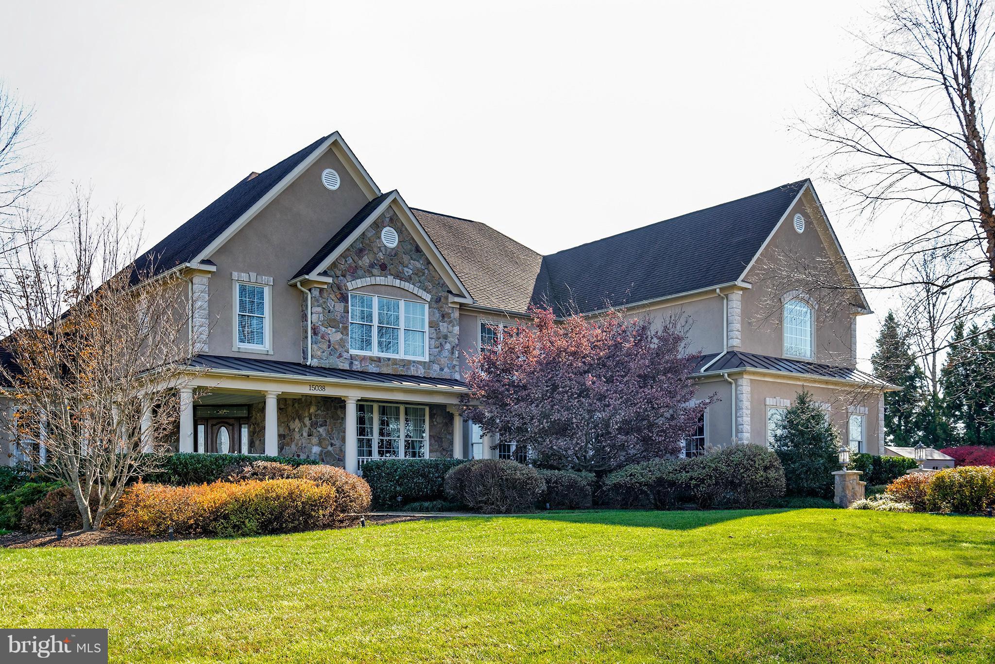 LEE'S CROSSING - Residential