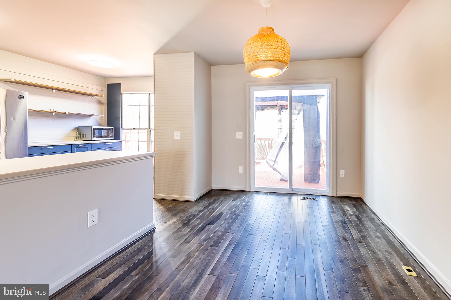 SEVEN OAKS - Residential