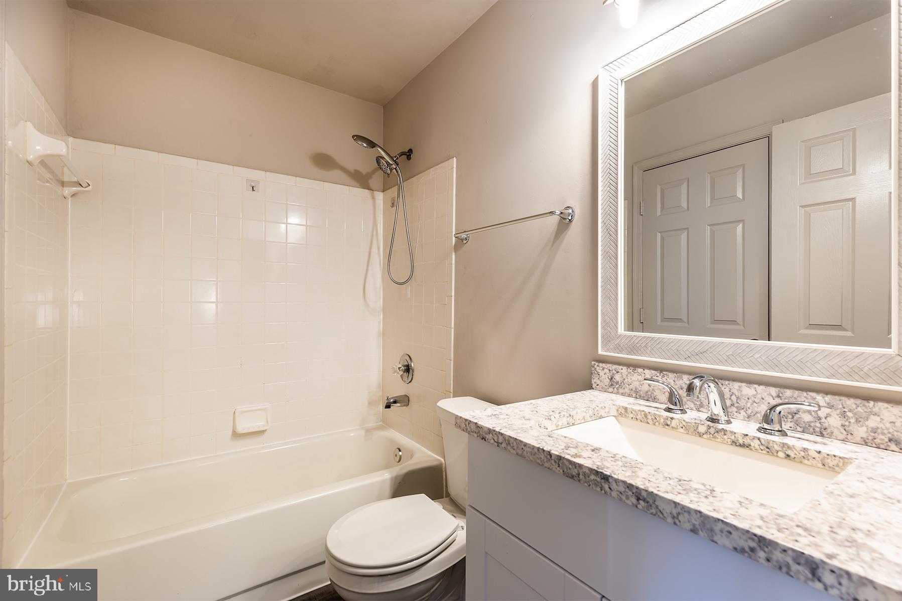 SEVEN OAKS - Residential