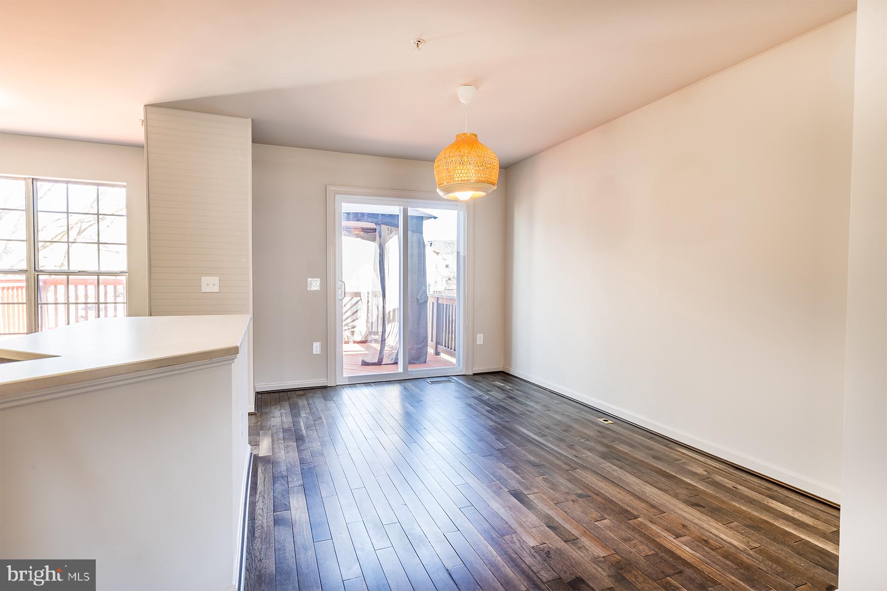 SEVEN OAKS - Residential