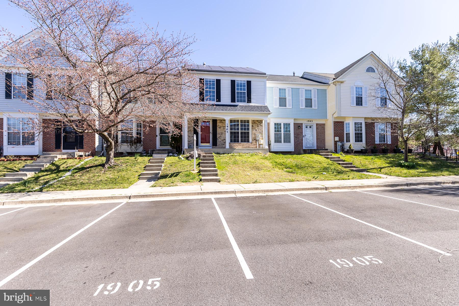 SEVEN OAKS - Residential