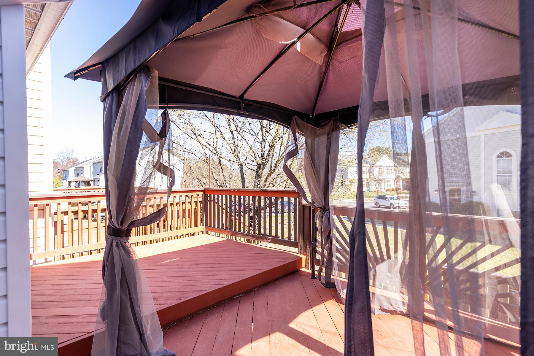 SEVEN OAKS - Residential