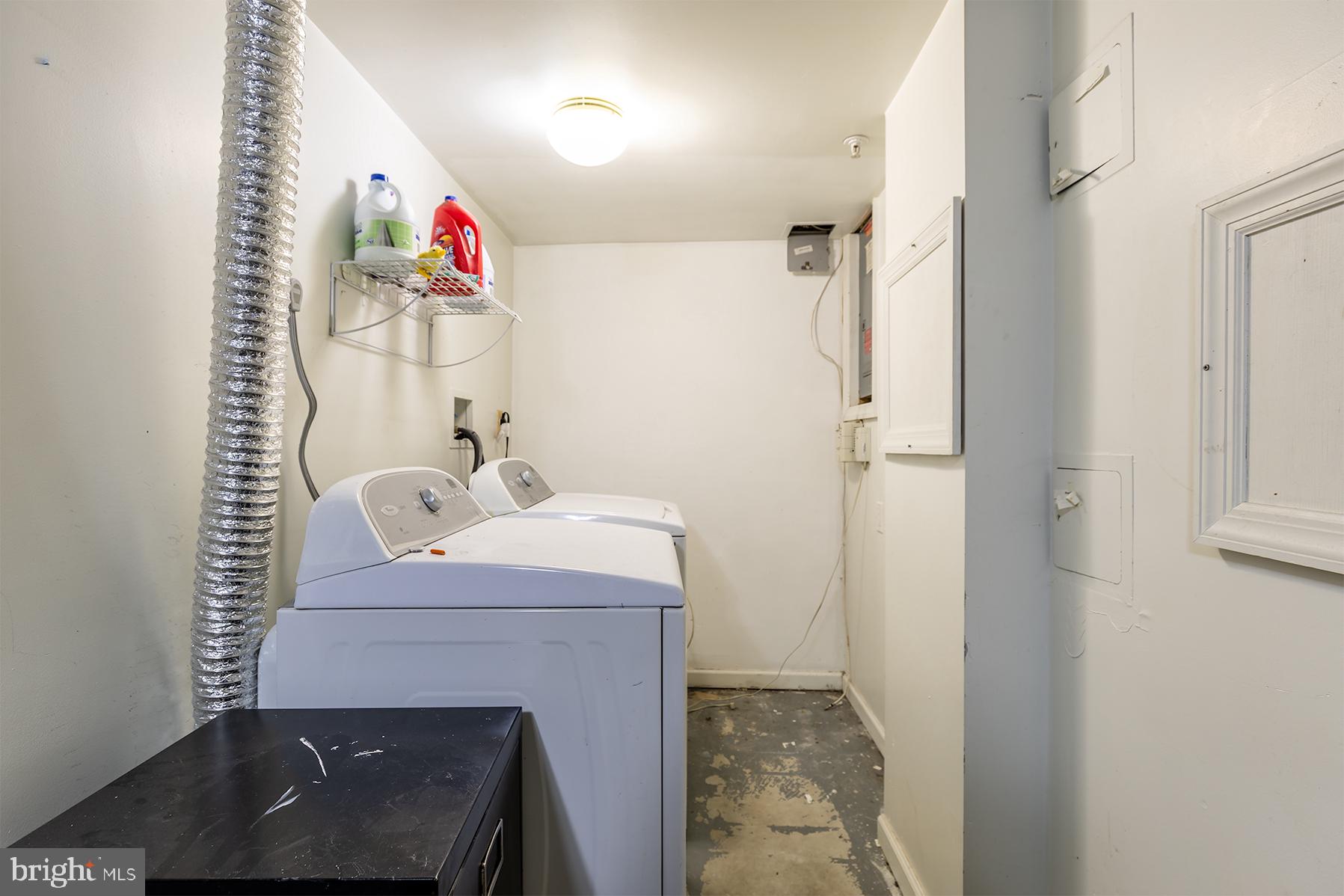 SEVEN OAKS - Residential