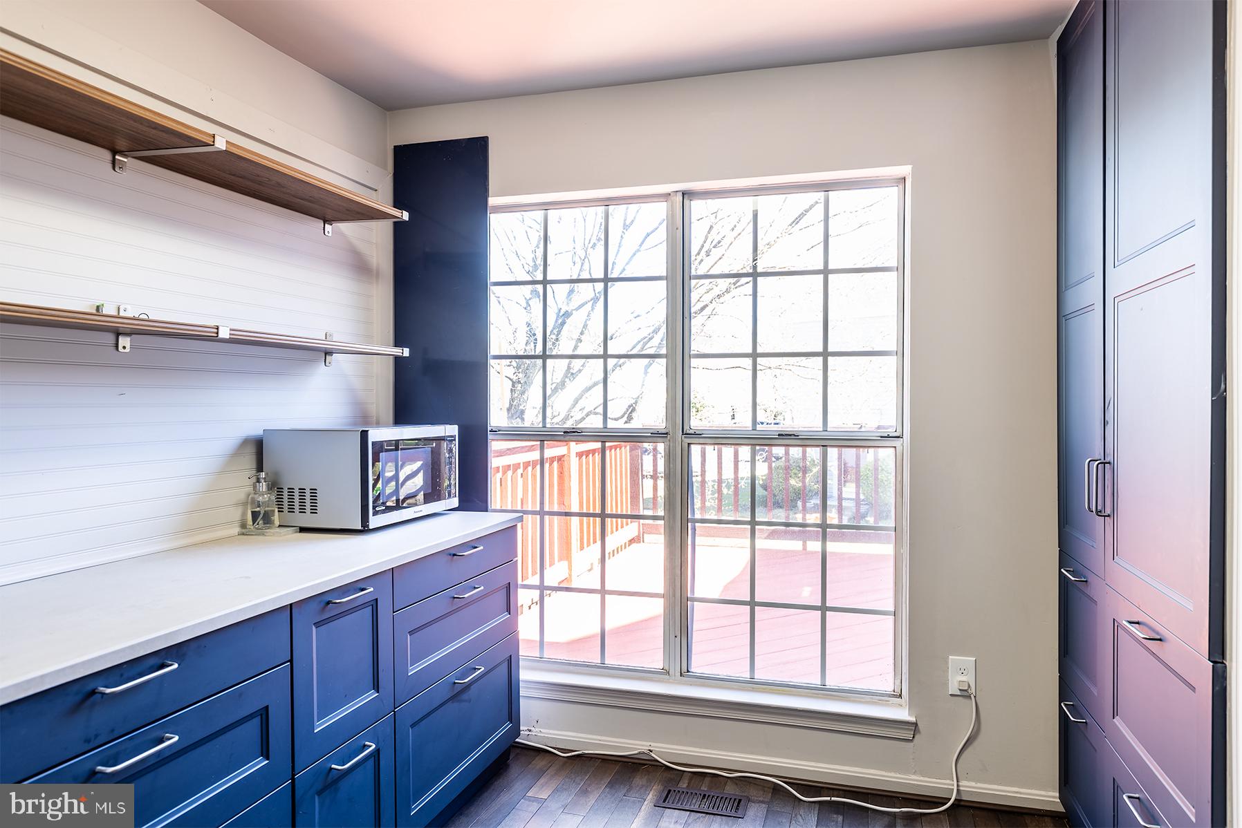 SEVEN OAKS - Residential