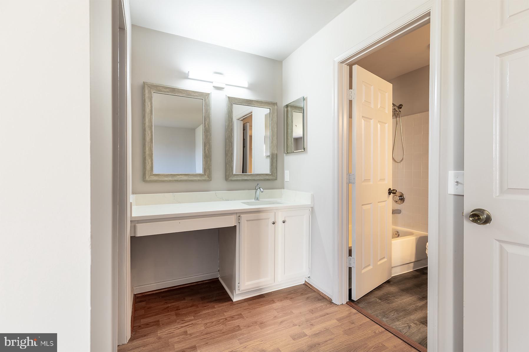 SEVEN OAKS - Residential