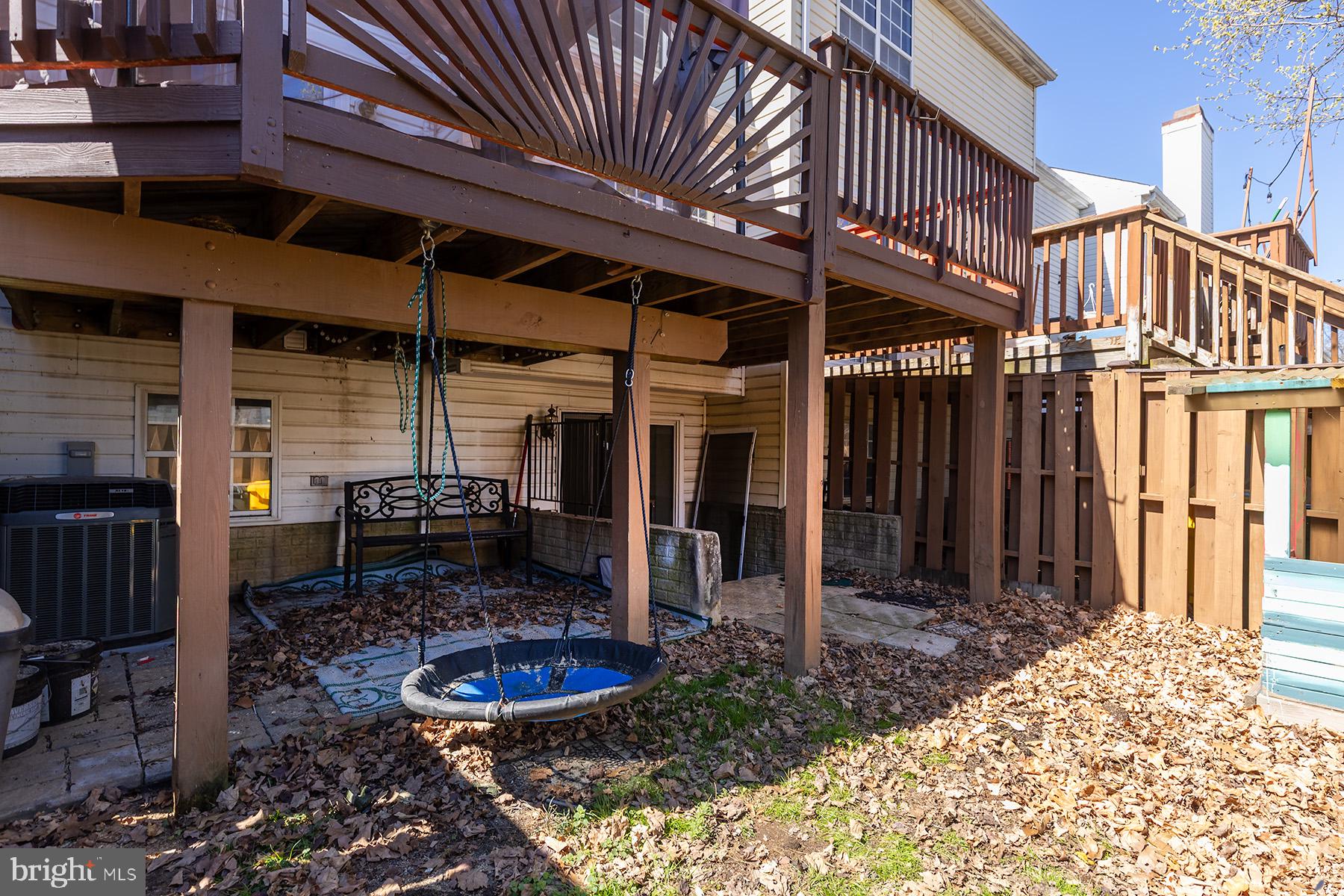 SEVEN OAKS - Residential