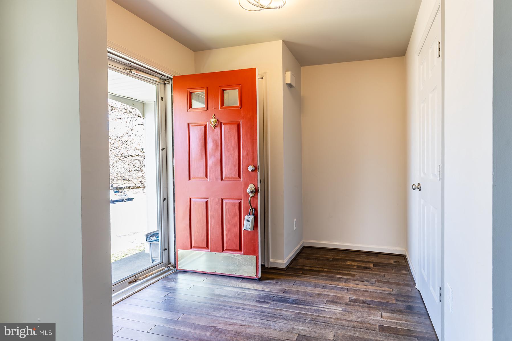 SEVEN OAKS - Residential