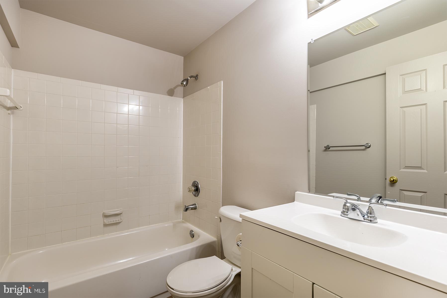 SEVEN OAKS - Residential