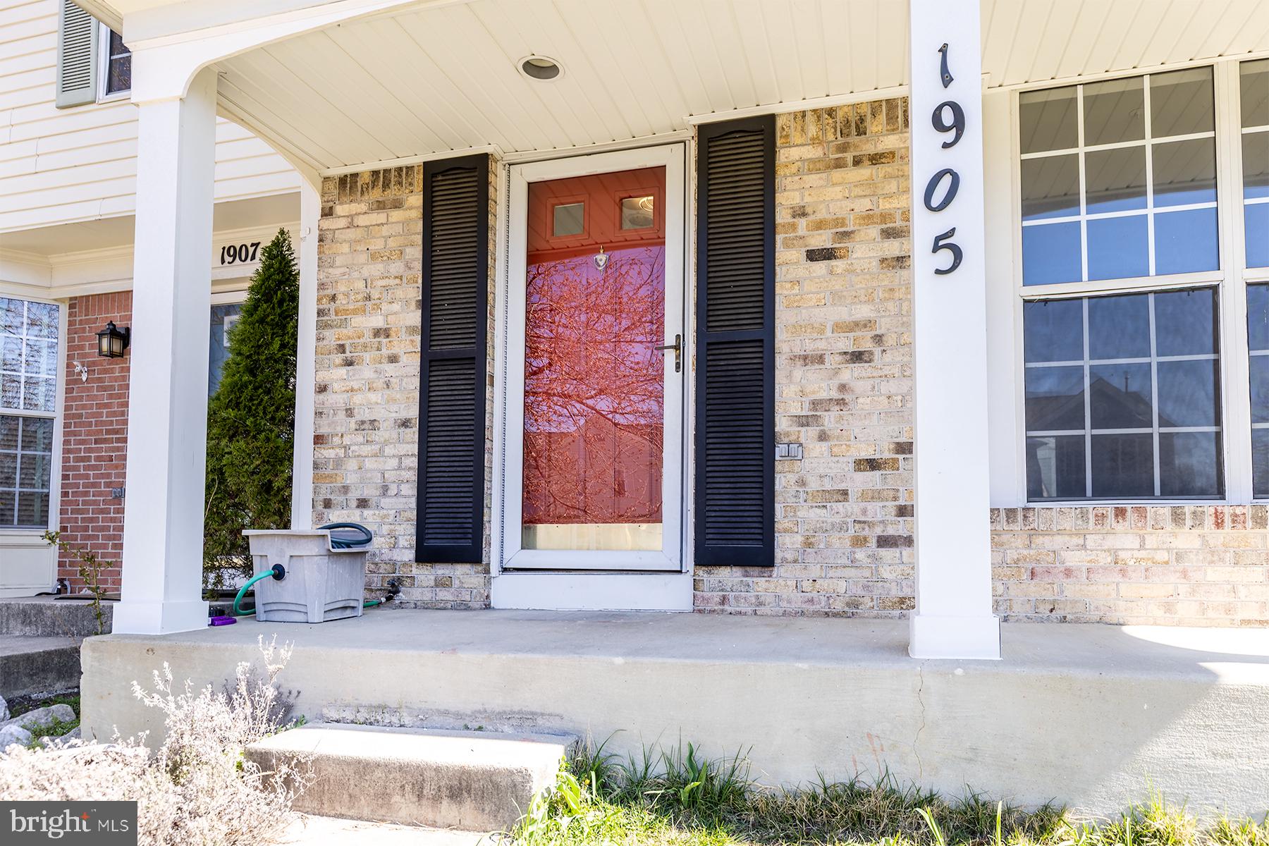 SEVEN OAKS - Residential