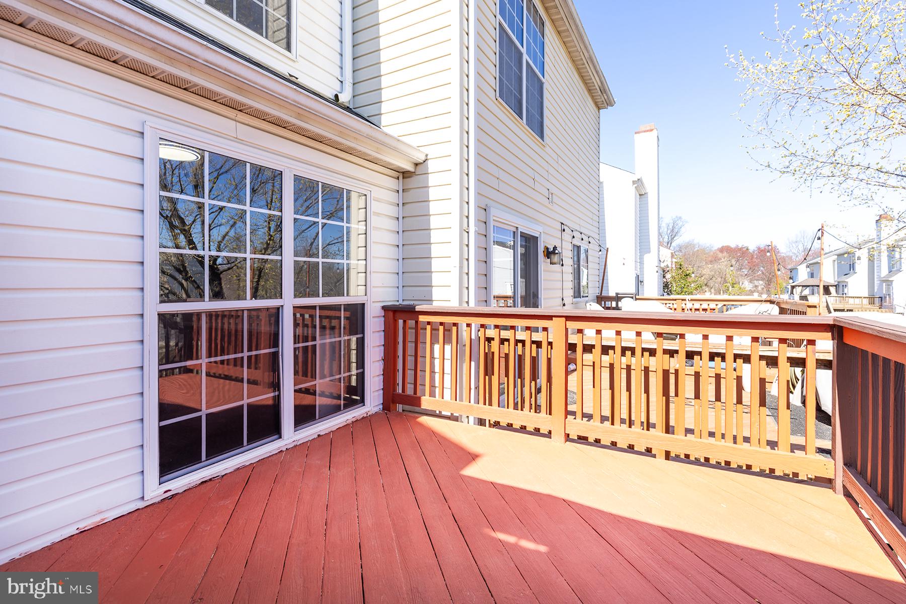 SEVEN OAKS - Residential