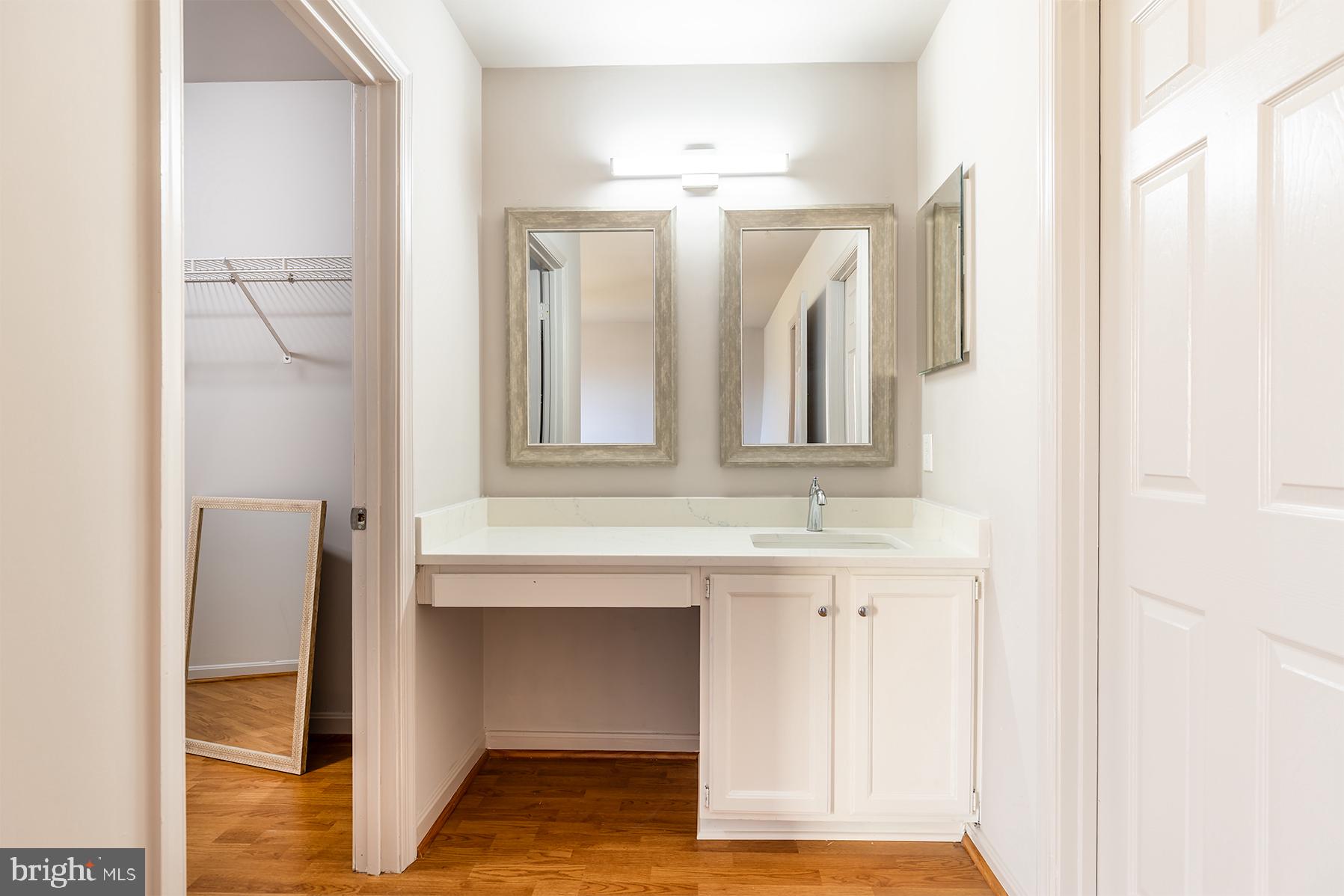 SEVEN OAKS - Residential