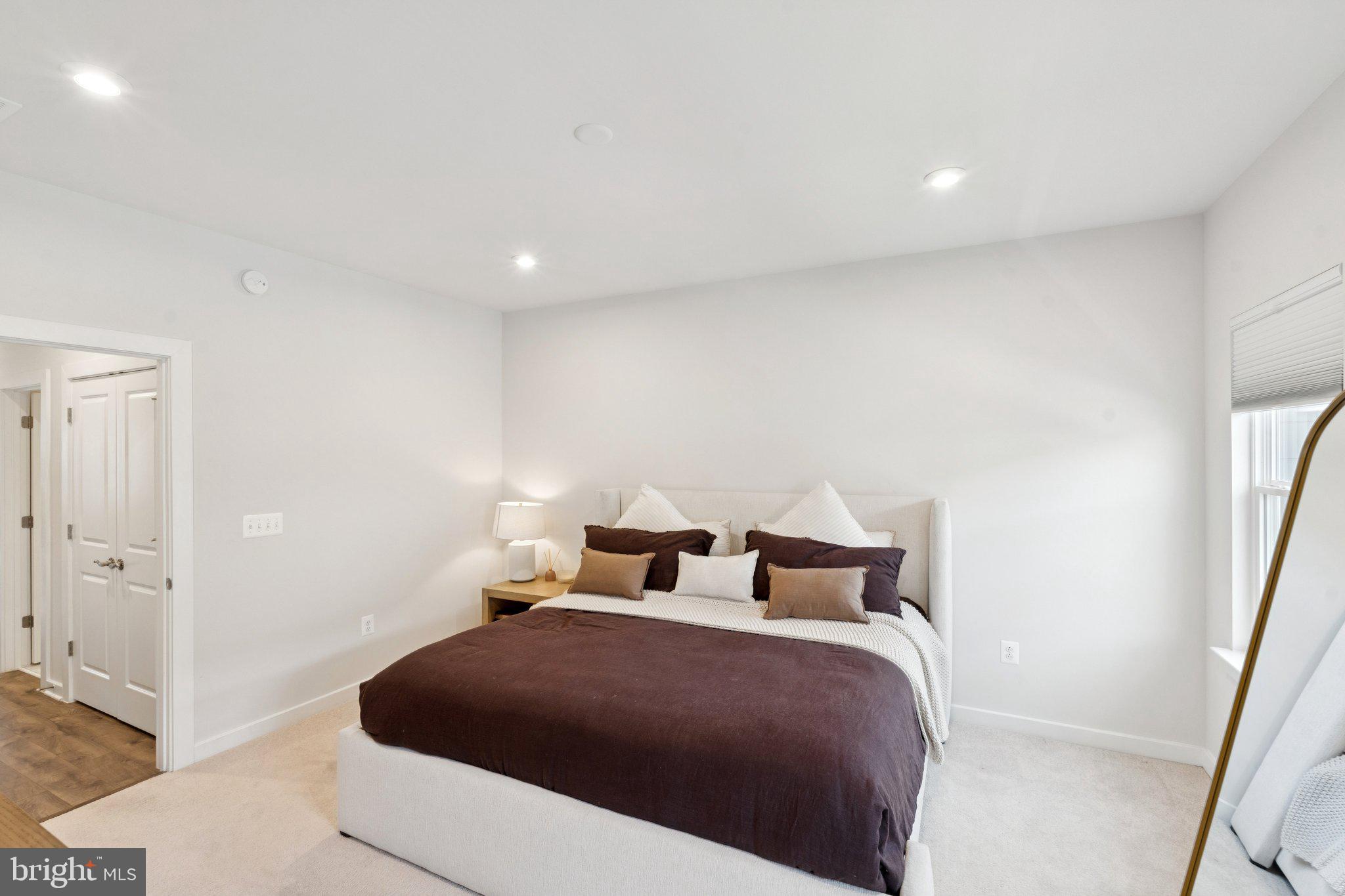 POTOMAC SHORES - Residential Lease