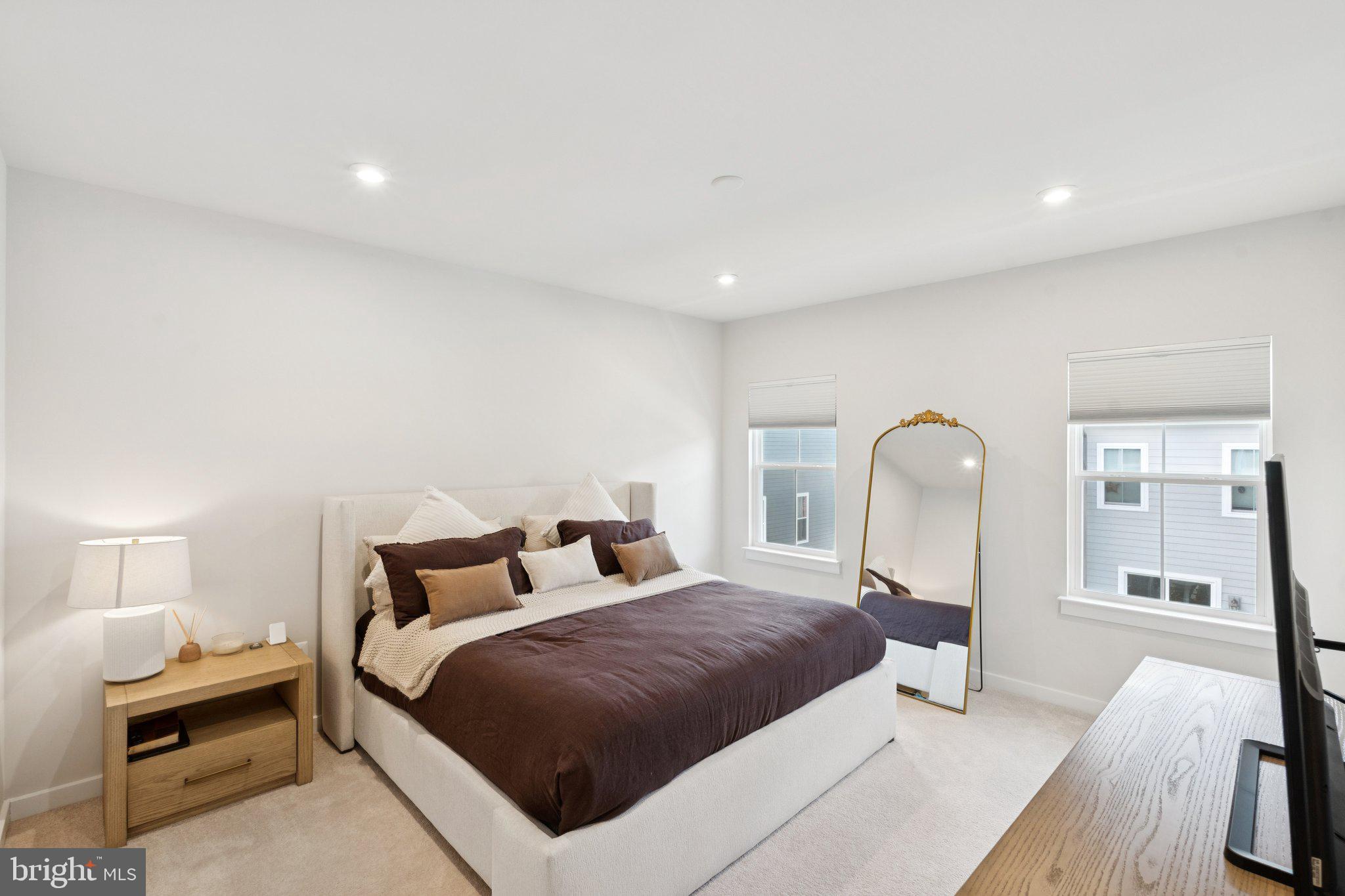 POTOMAC SHORES - Residential Lease