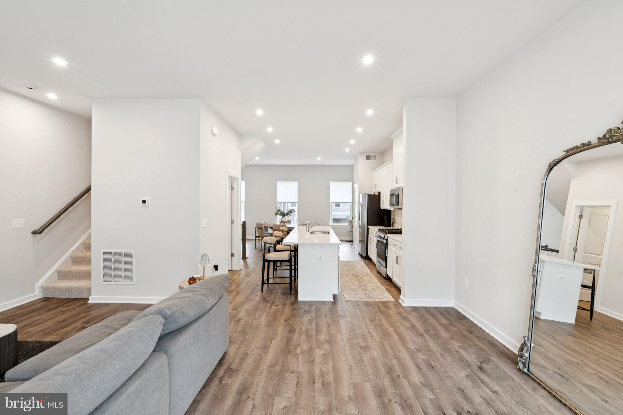 POTOMAC SHORES - Residential Lease