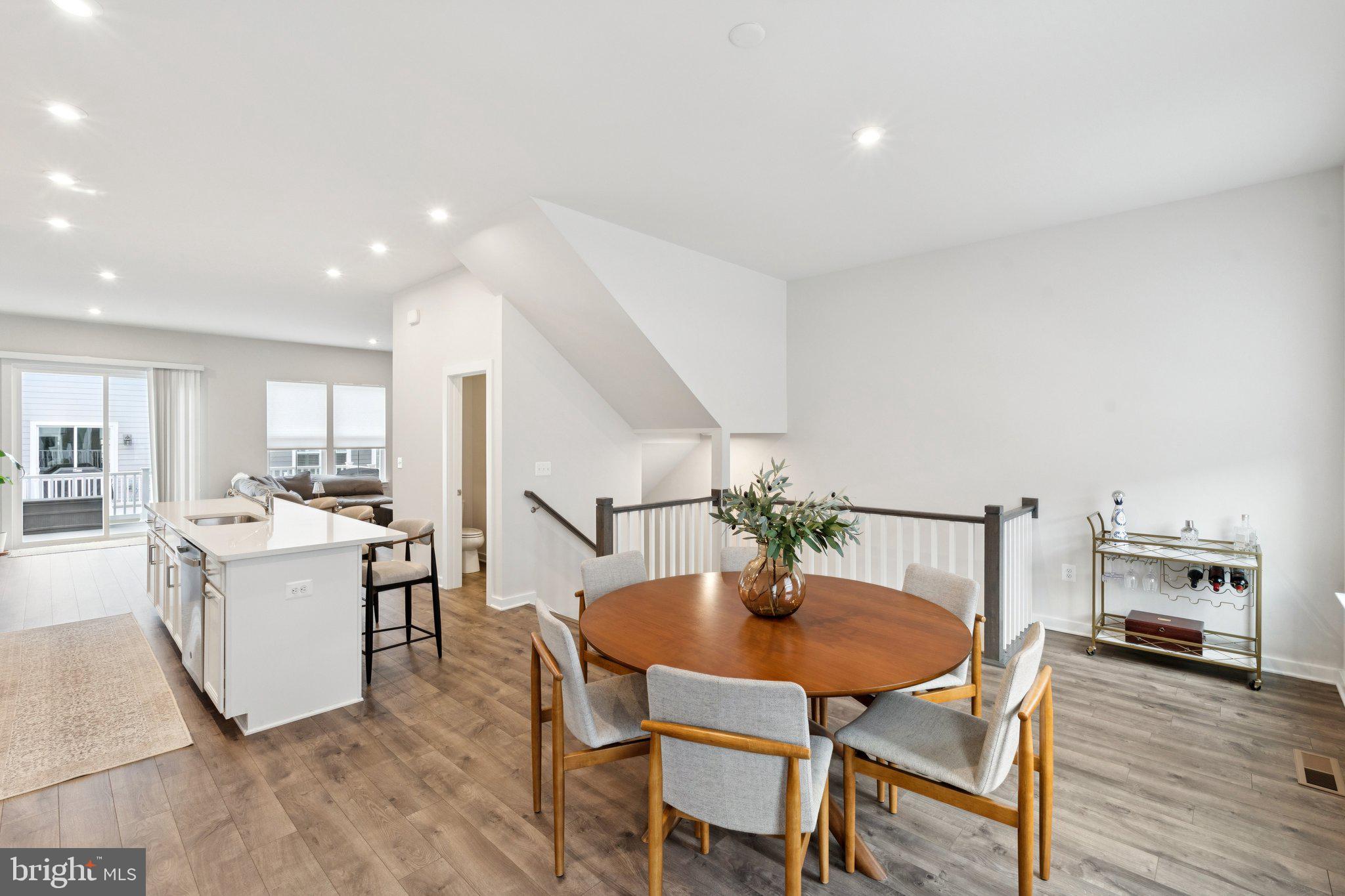 POTOMAC SHORES - Residential Lease