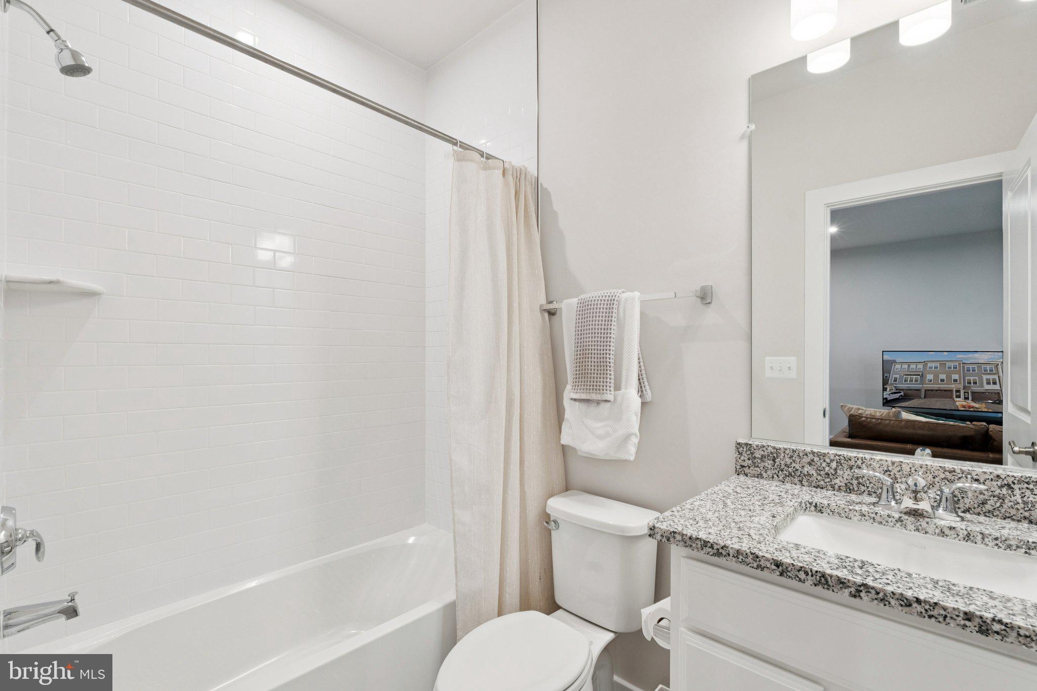 POTOMAC SHORES - Residential Lease