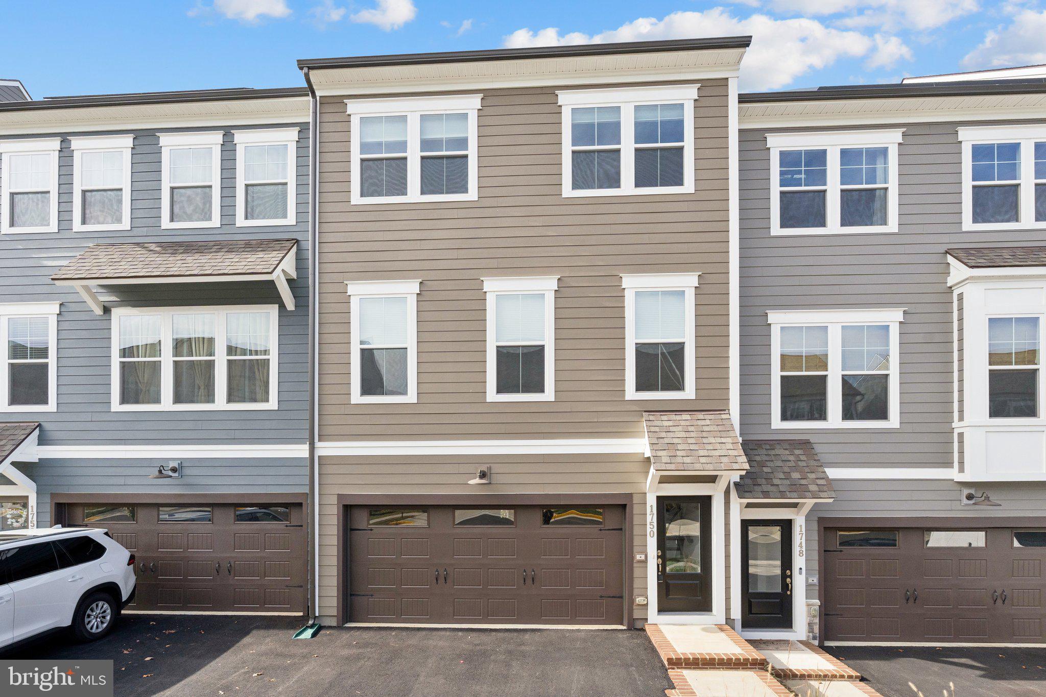 POTOMAC SHORES - Residential Lease