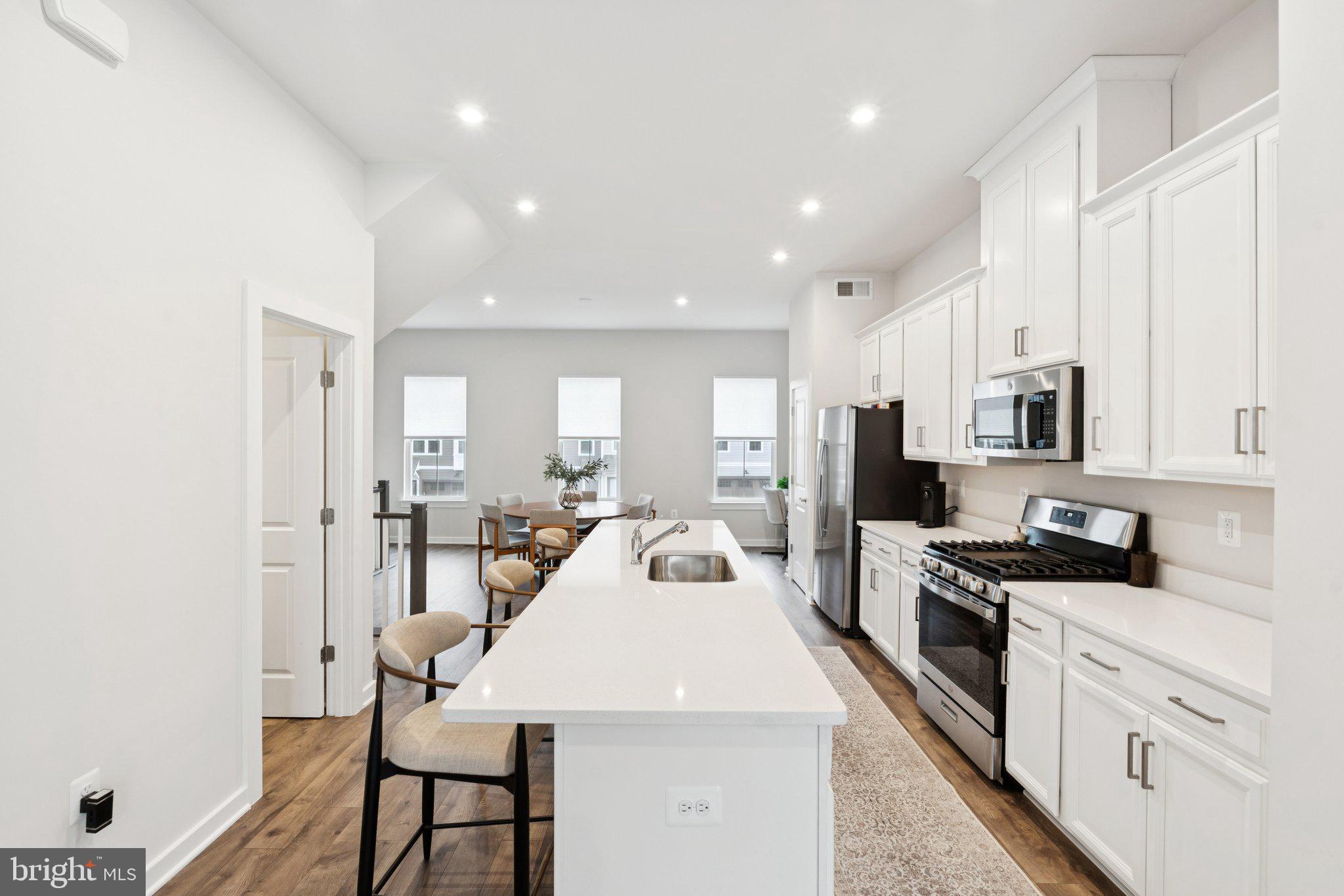 POTOMAC SHORES - Residential Lease