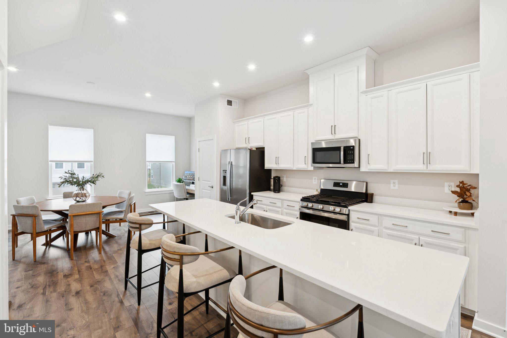 POTOMAC SHORES - Residential Lease