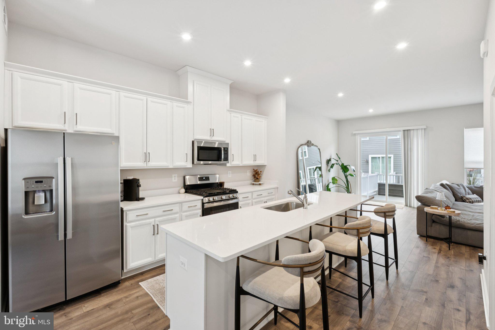 POTOMAC SHORES - Residential Lease