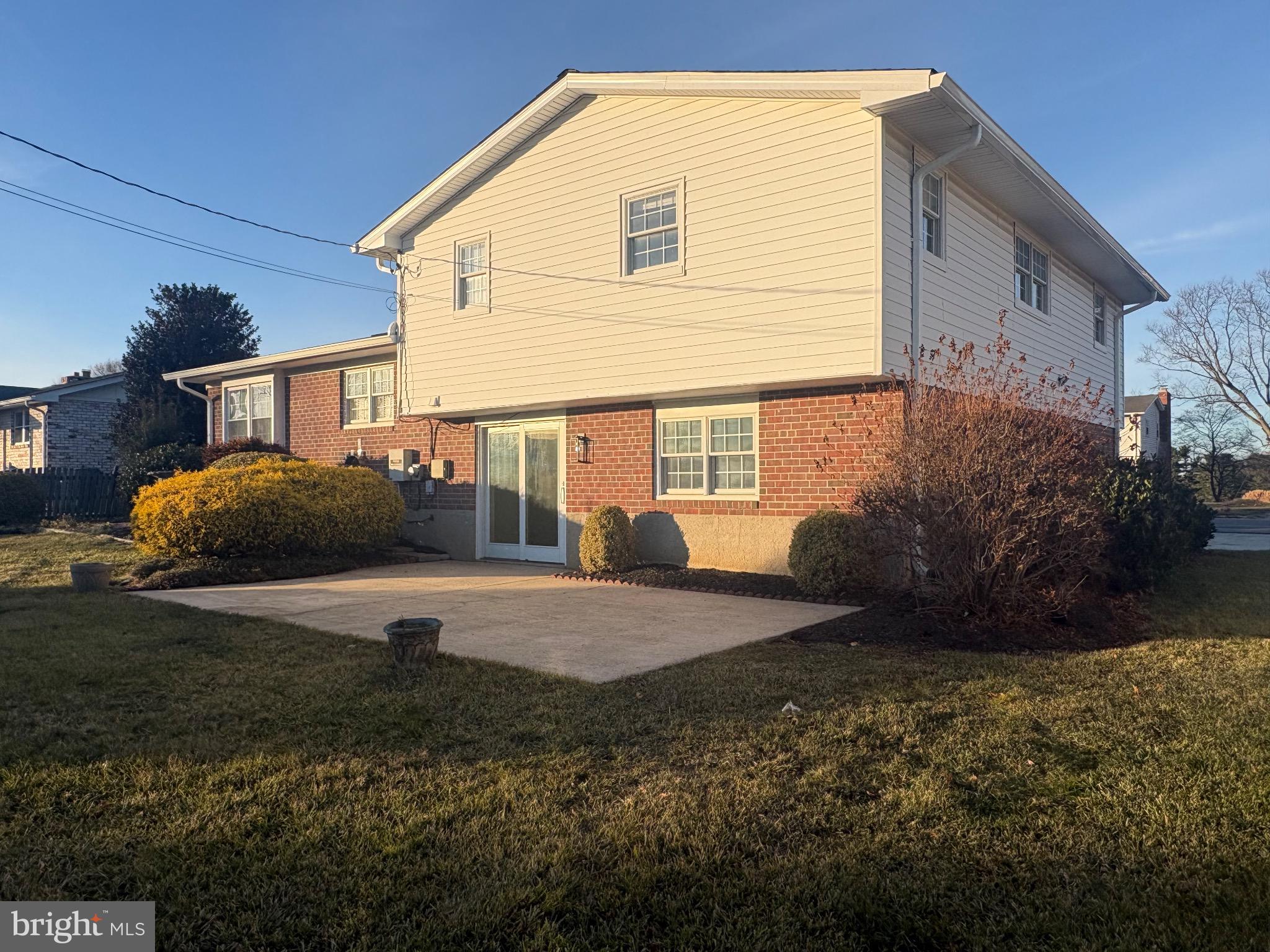 COACHFORD - Residential Lease