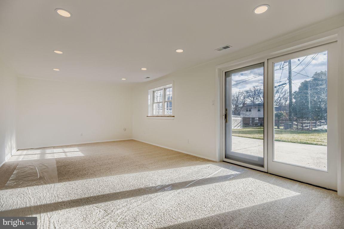 COACHFORD - Residential Lease