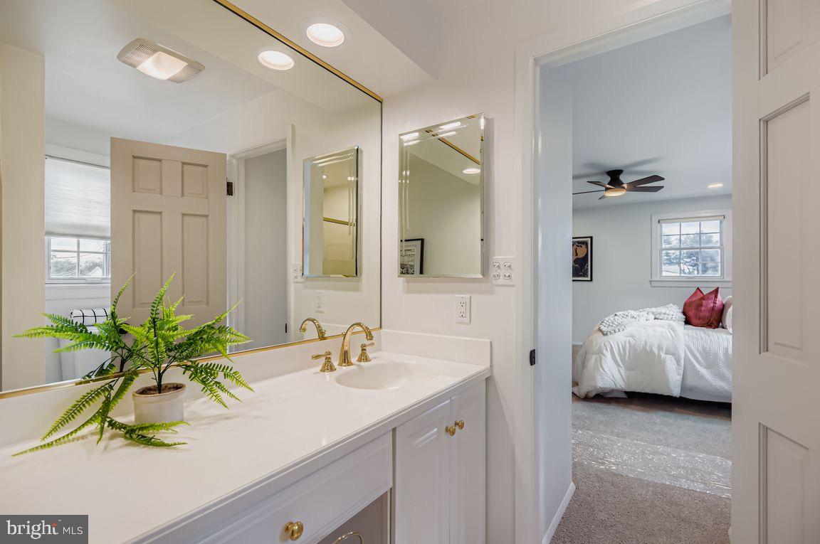 COACHFORD - Residential Lease