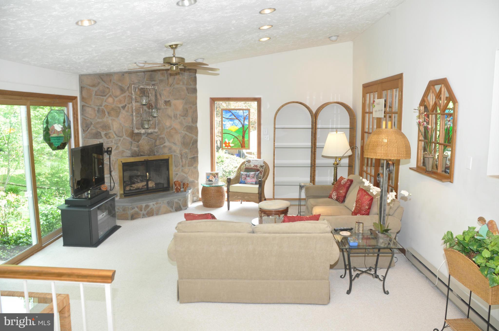 STONEGATE - Residential