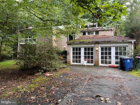Photo of 10404 Great Arbor Drive, POTOMAC, MD 20854 (MLS # MDMC2255214)