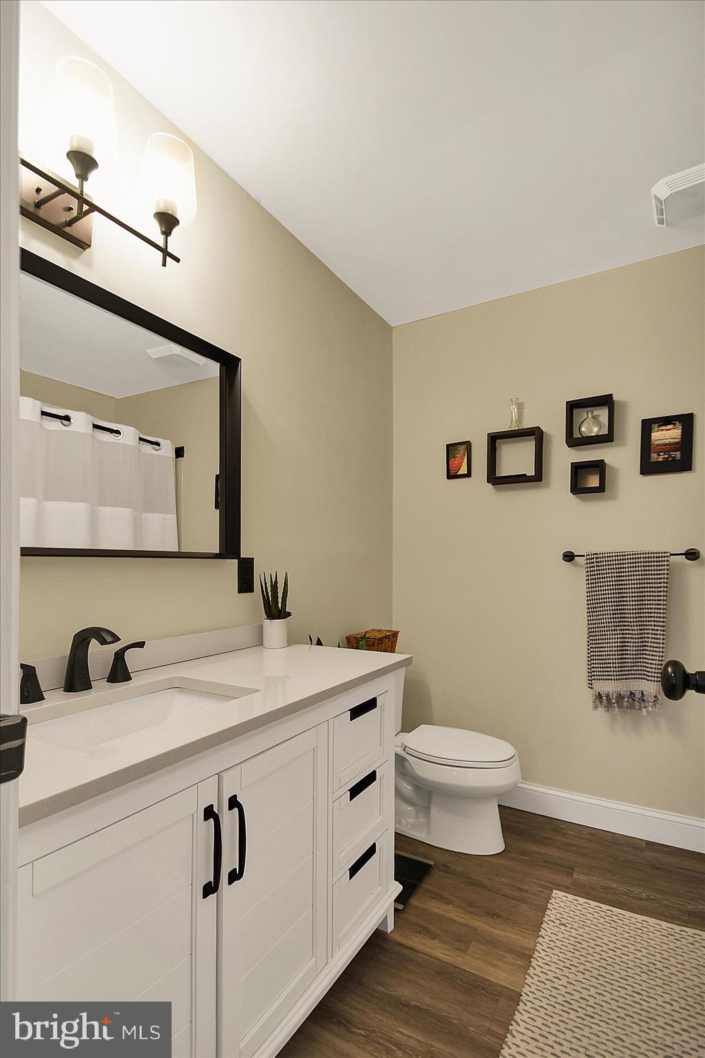 CARRIAGE RUN - Residential Lease