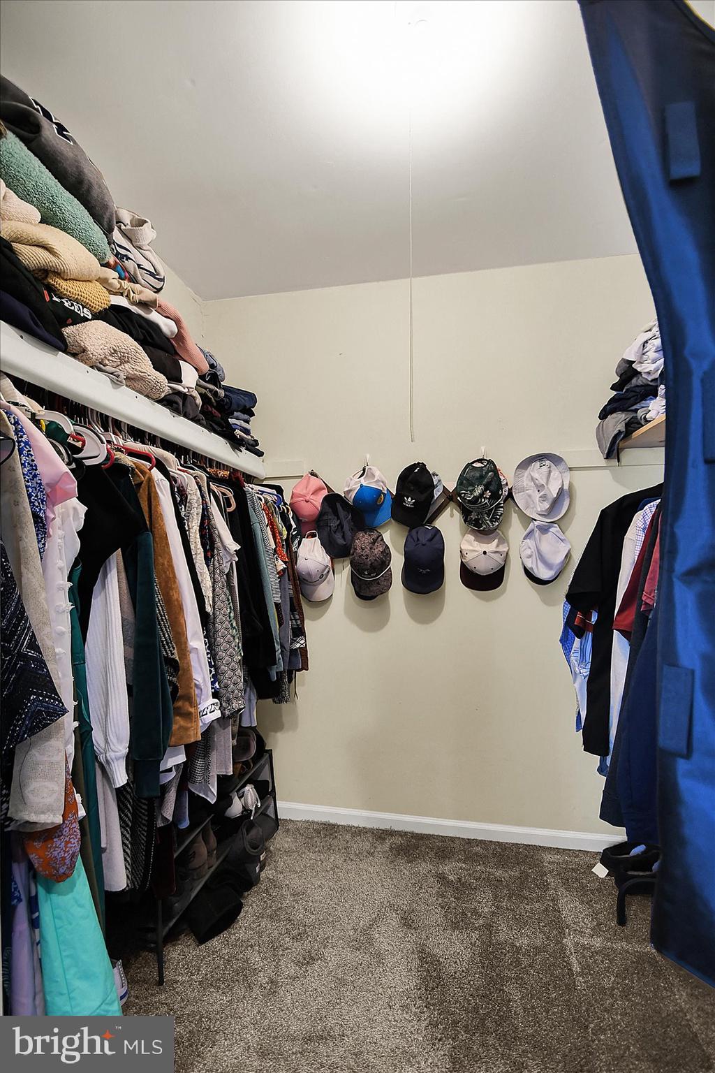 CARRIAGE RUN - Residential Lease